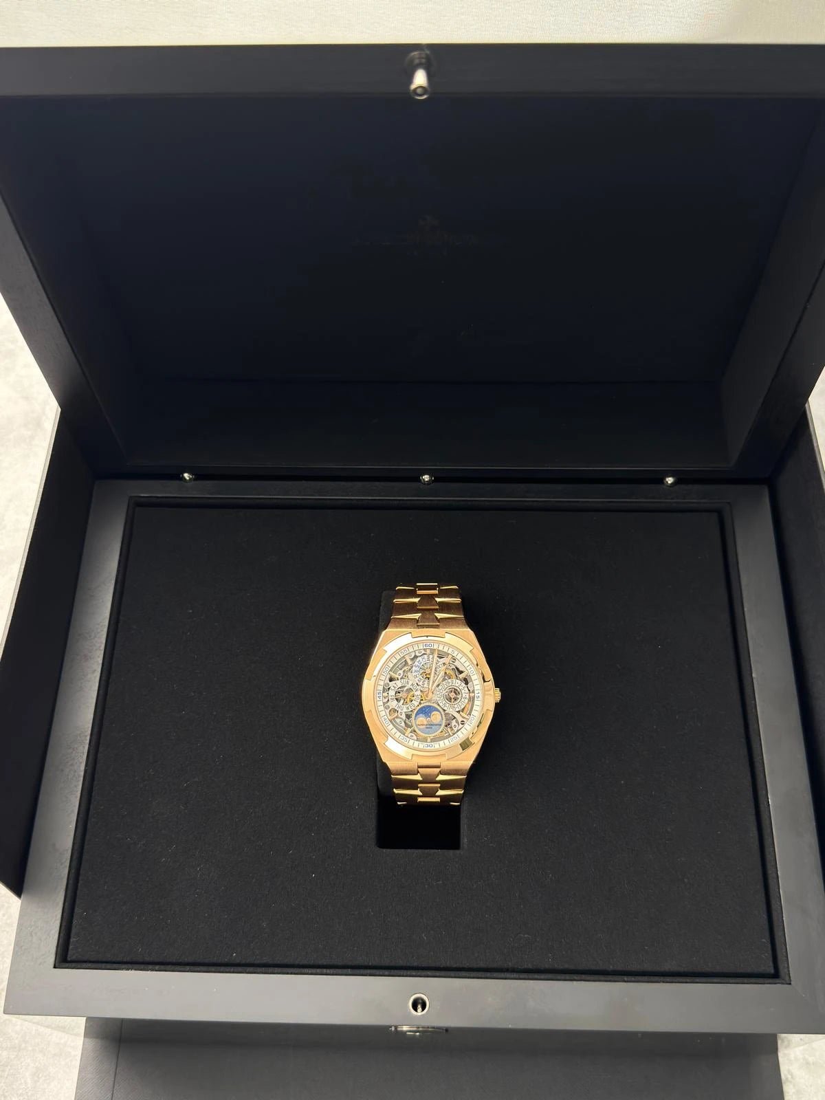 Vacheron Constantin Overseas Skeleton 4300V/220R - B547 - WatchesOff5thWatch