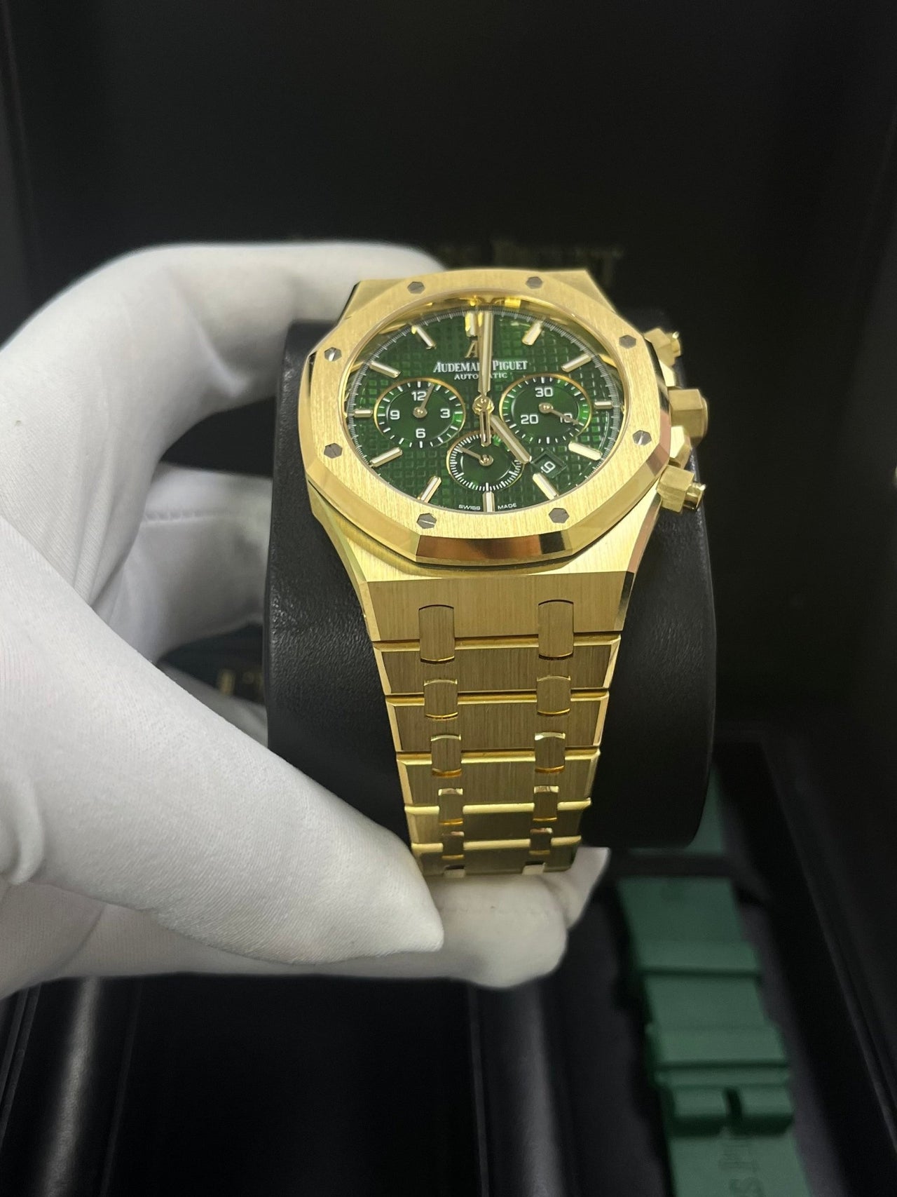 Audemars Piguet 41 mm Royal Oak Selfwinding Chronograph (Reference # 26331BA.OO.1220BA.02) - WatchesOff5thWatch