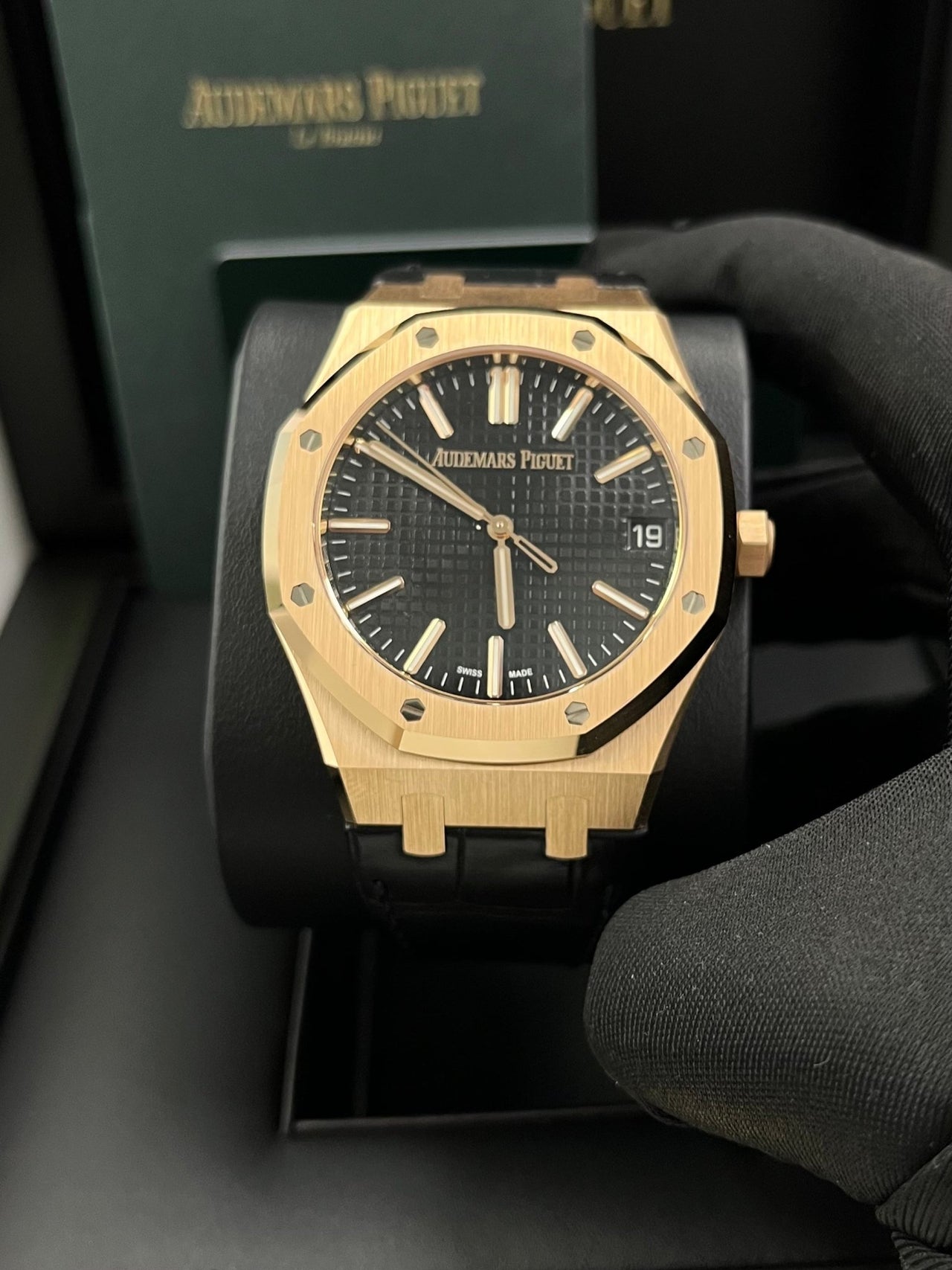 Audemars Piguet Royal Oak 41mm Rose Gold Black Dial 15510OR.OO.D002CR.02 - WatchesOff5thWatch