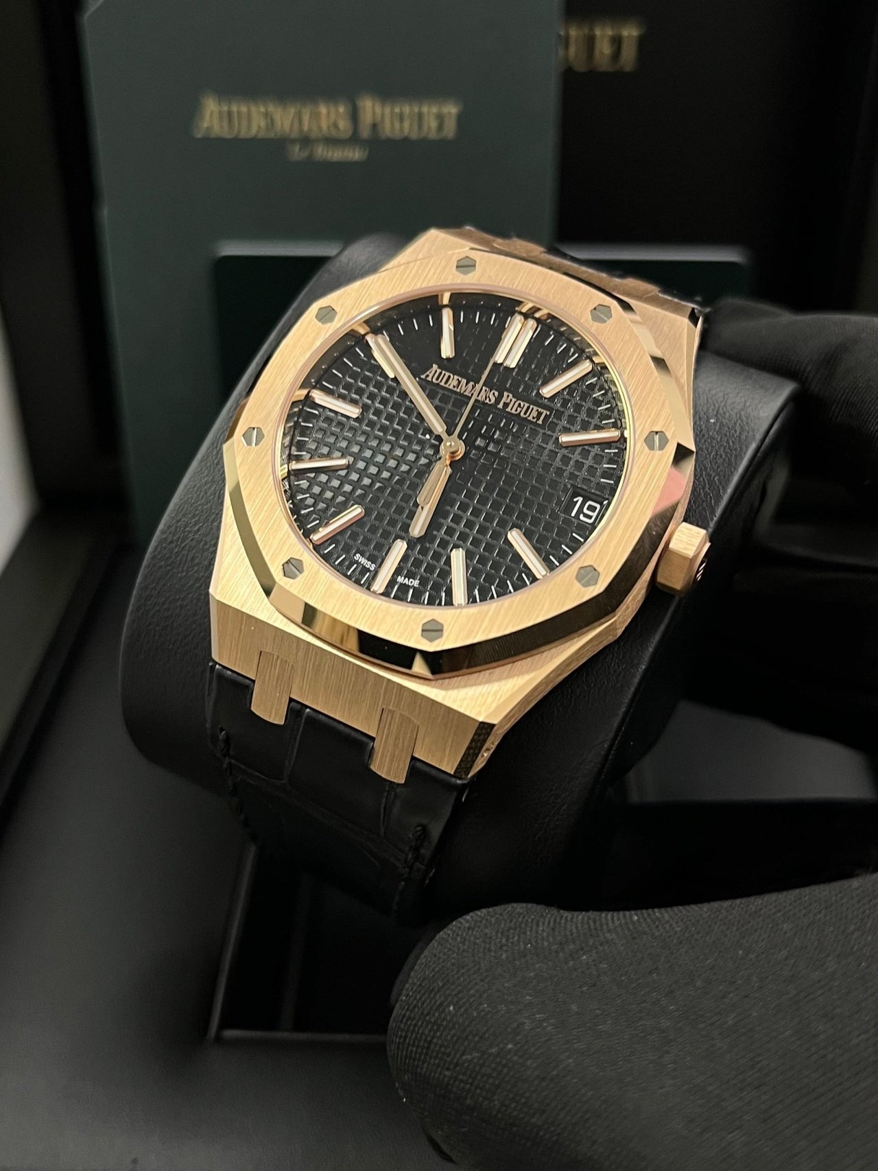 Audemars Piguet Royal Oak 41mm Rose Gold Black Dial 15510OR.OO.D002CR.02 - WatchesOff5thWatch