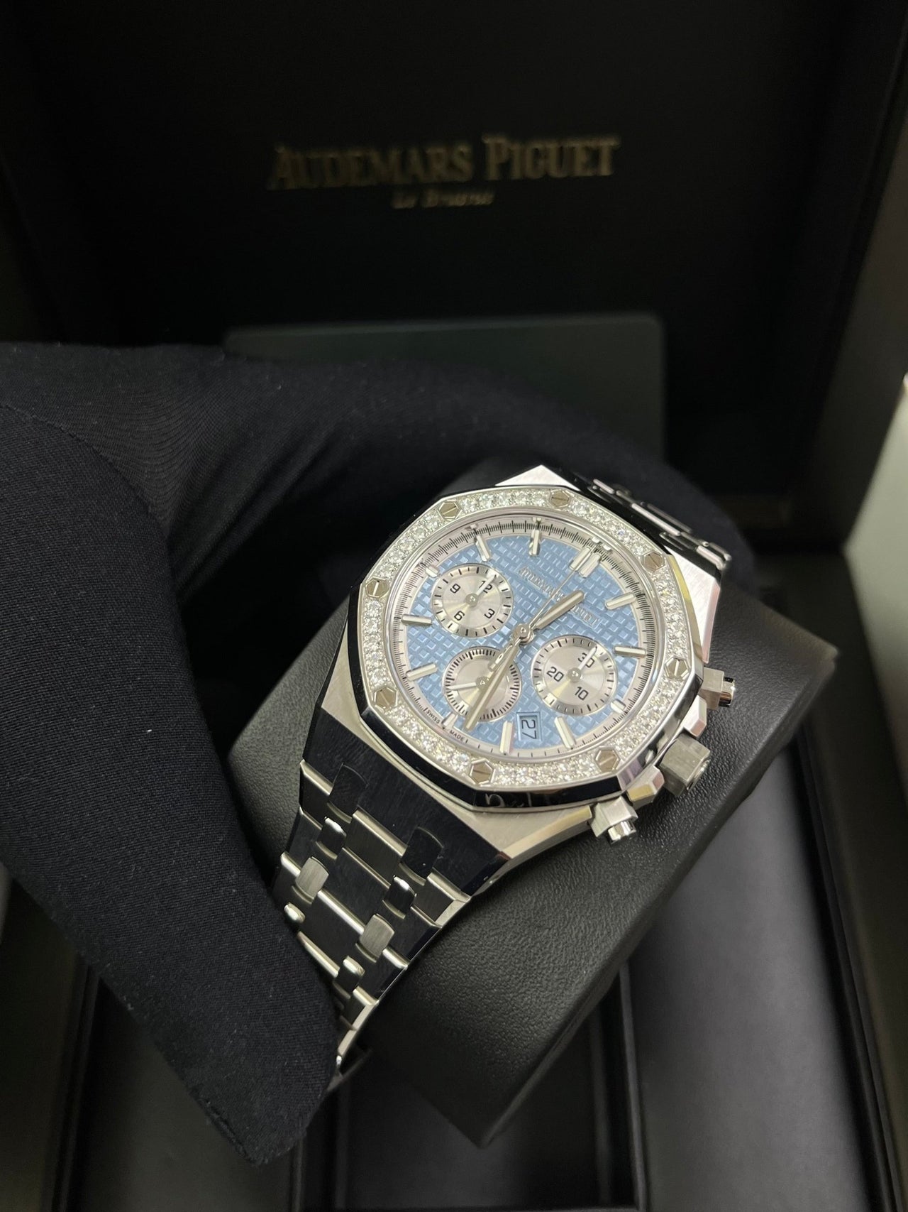 Audemars Piguet Royal Oak Chronograph 26715ST.ZZ.1356ST.01 - WatchesOff5thWatch