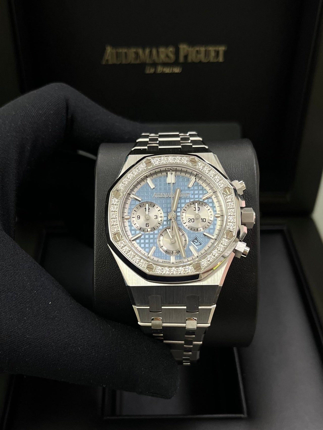 Audemars Piguet Royal Oak Chronograph 26715ST.ZZ.1356ST.01 - WatchesOff5thWatch