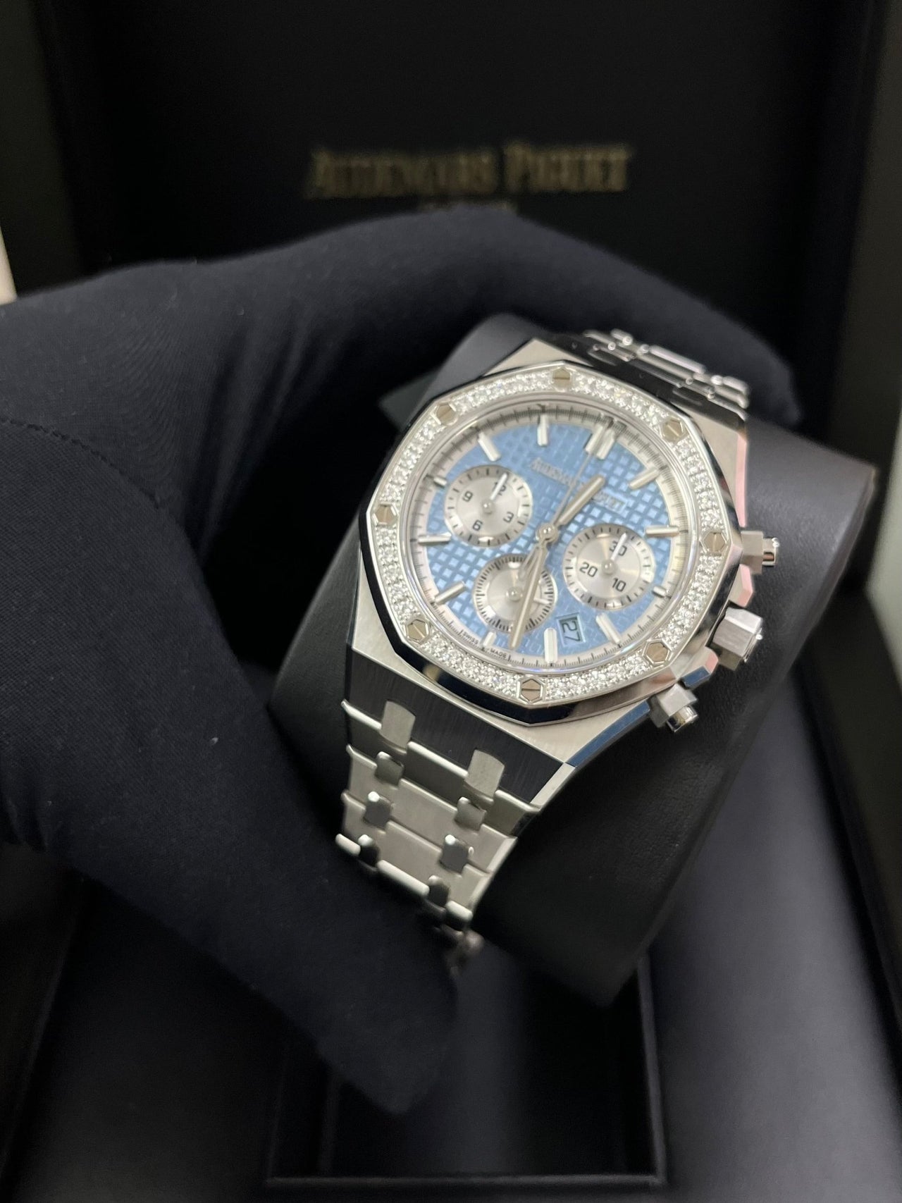 Audemars Piguet Royal Oak Chronograph 26715ST.ZZ.1356ST.01 - WatchesOff5thWatch