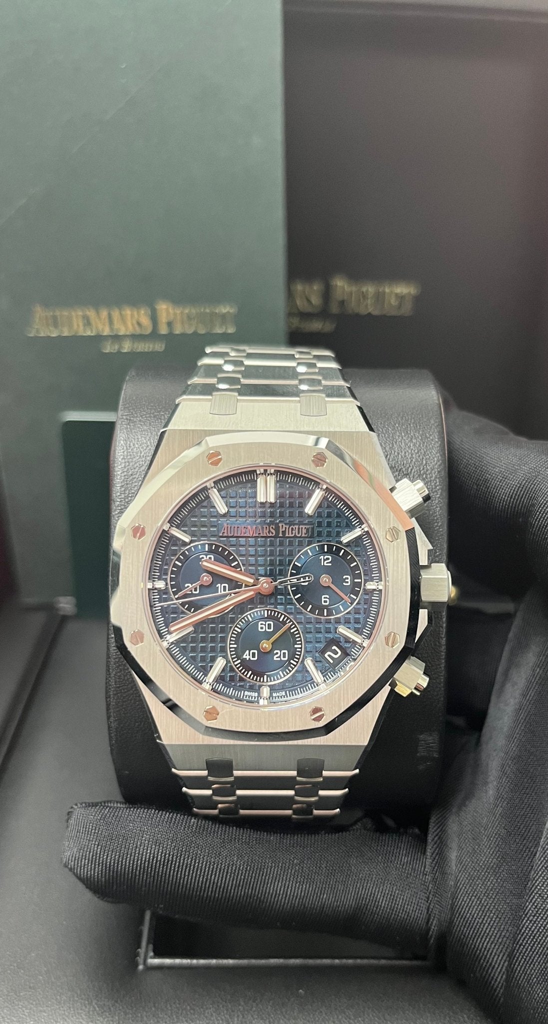 Audemars Piguet Royal Oak Chronograph Blue Index Dial 26240ST.OO.1320ST.05 - WatchesOff5th