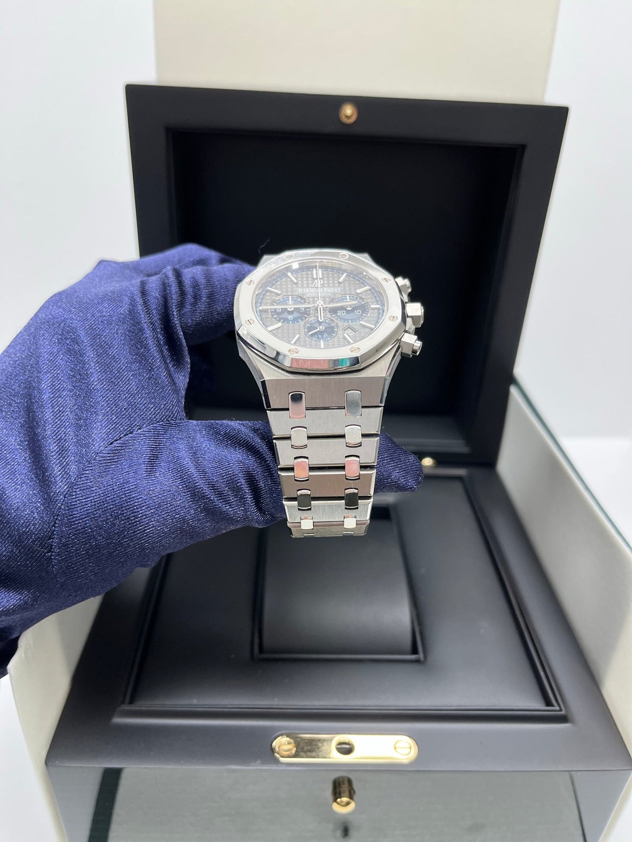 Audemars Piguet Royal Oak Chronograph Platinum Titanium Limited Edition (Ref 26331IP.OO.1220IP.01) - WatchesOff5thWatch