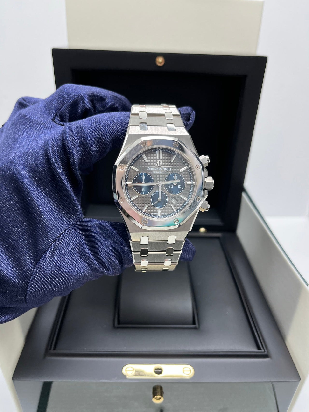 Audemars Piguet Royal Oak Chronograph Platinum Titanium Limited Edition (Ref 26331IP.OO.1220IP.01) - WatchesOff5thWatch