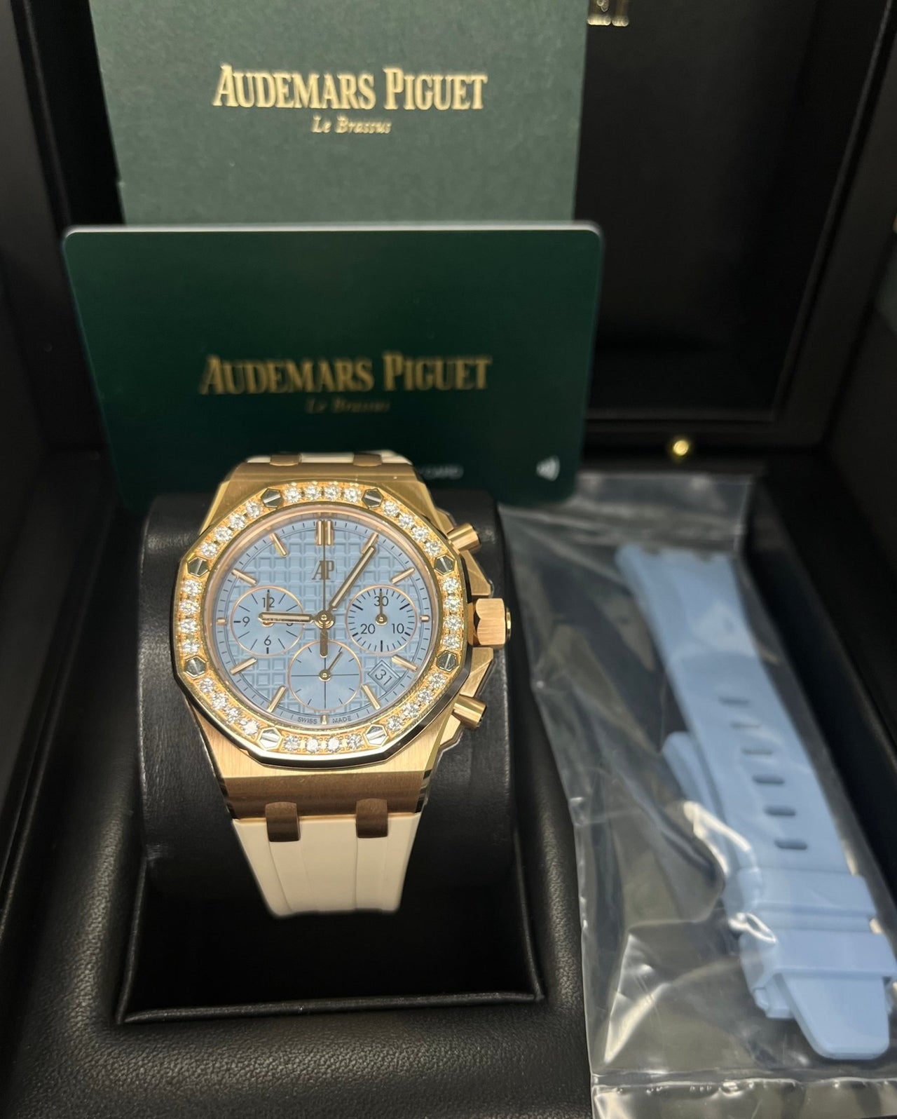 Audemars Piguet Royal Oak Offshore Lady Selfwinding Chronograph 37 mm 26231OR.ZZ.A085CA.01 - WatchesOff5th