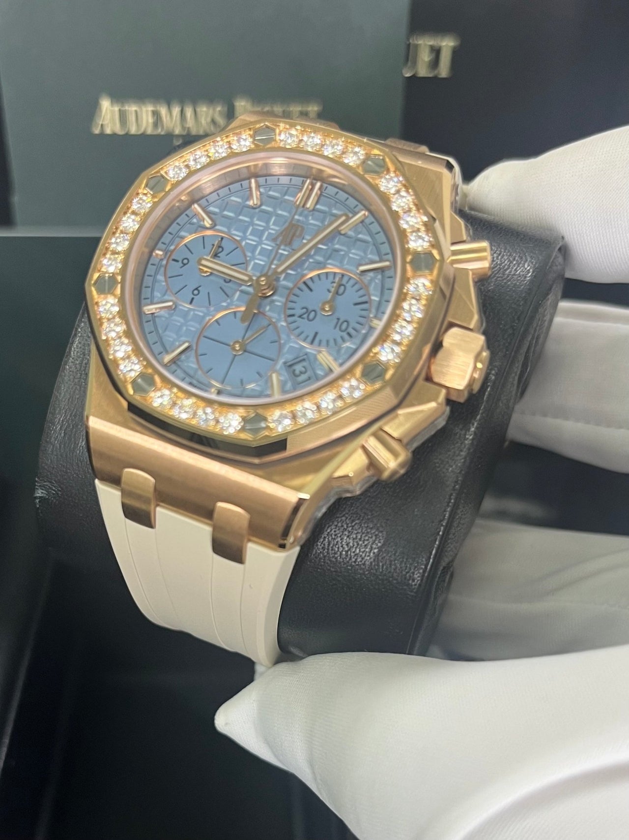 Audemars Piguet Royal Oak Offshore Lady Selfwinding Chronograph 37 mm 26231OR.ZZ.A085CA.01 - WatchesOff5th