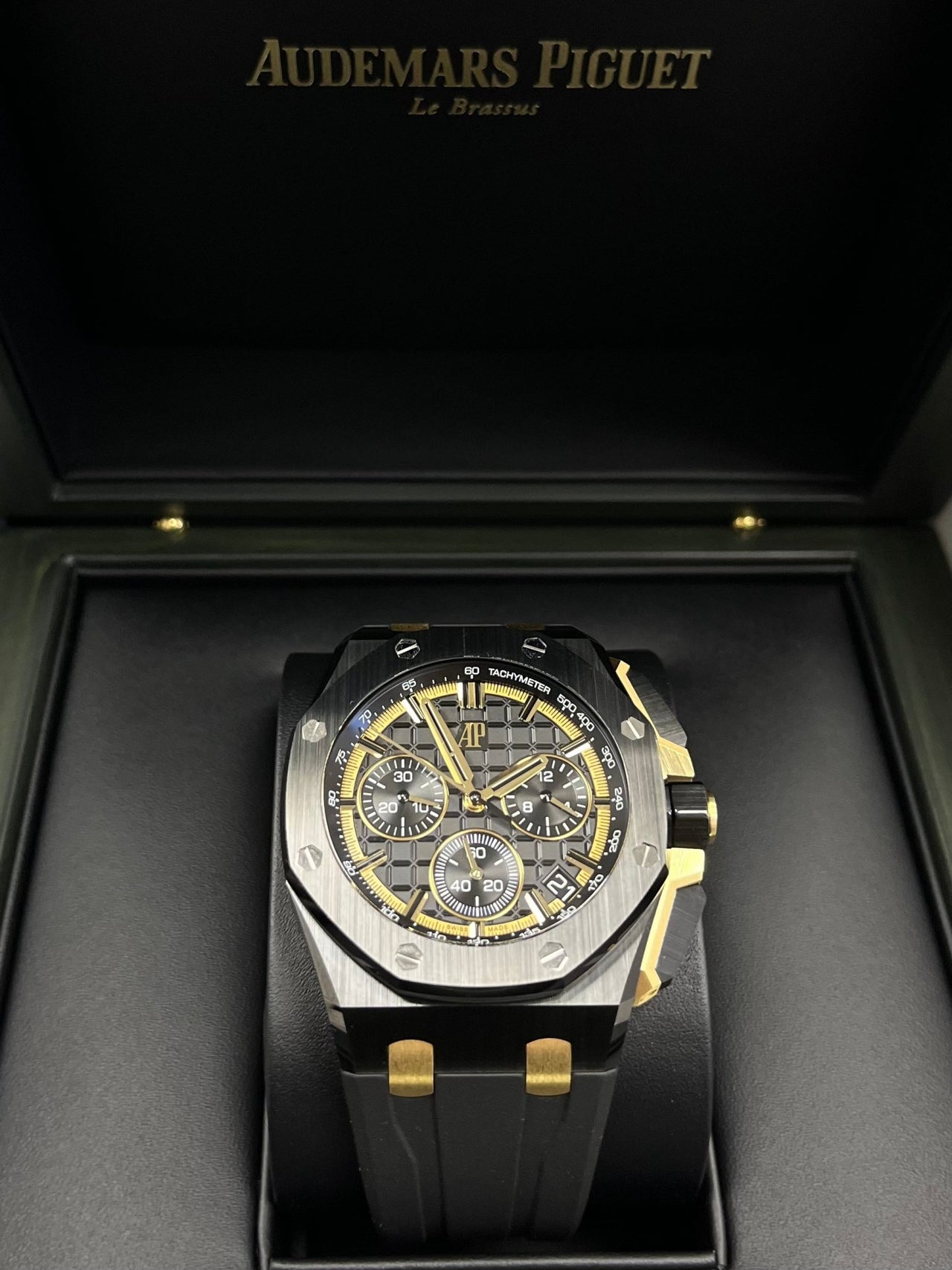 Audemars Piguet Royal Oak Offshore (Ref# 26420CE.OO.A127CR.01) - WatchesOff5th