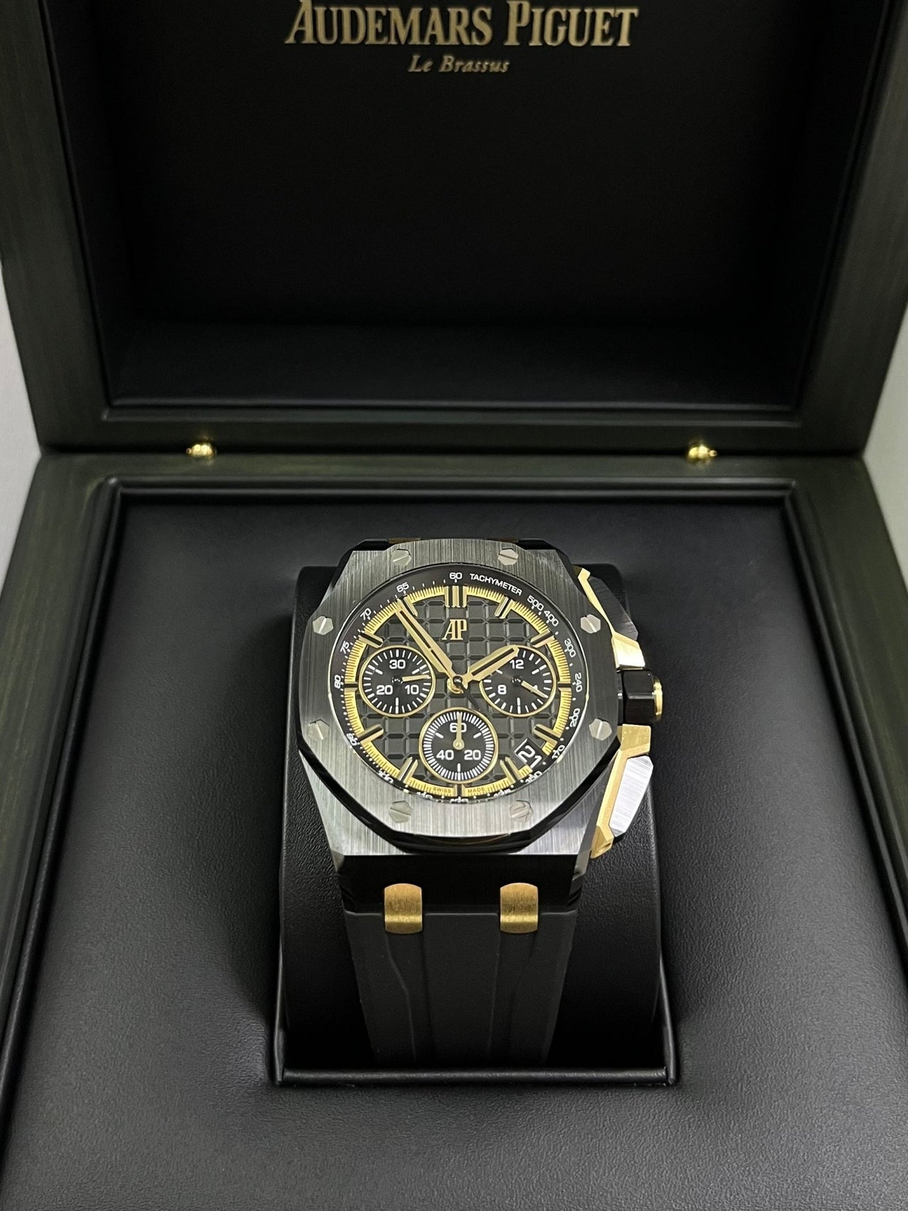 Audemars Piguet Royal Oak Offshore (Ref# 26420CE.OO.A127CR.01) - WatchesOff5th