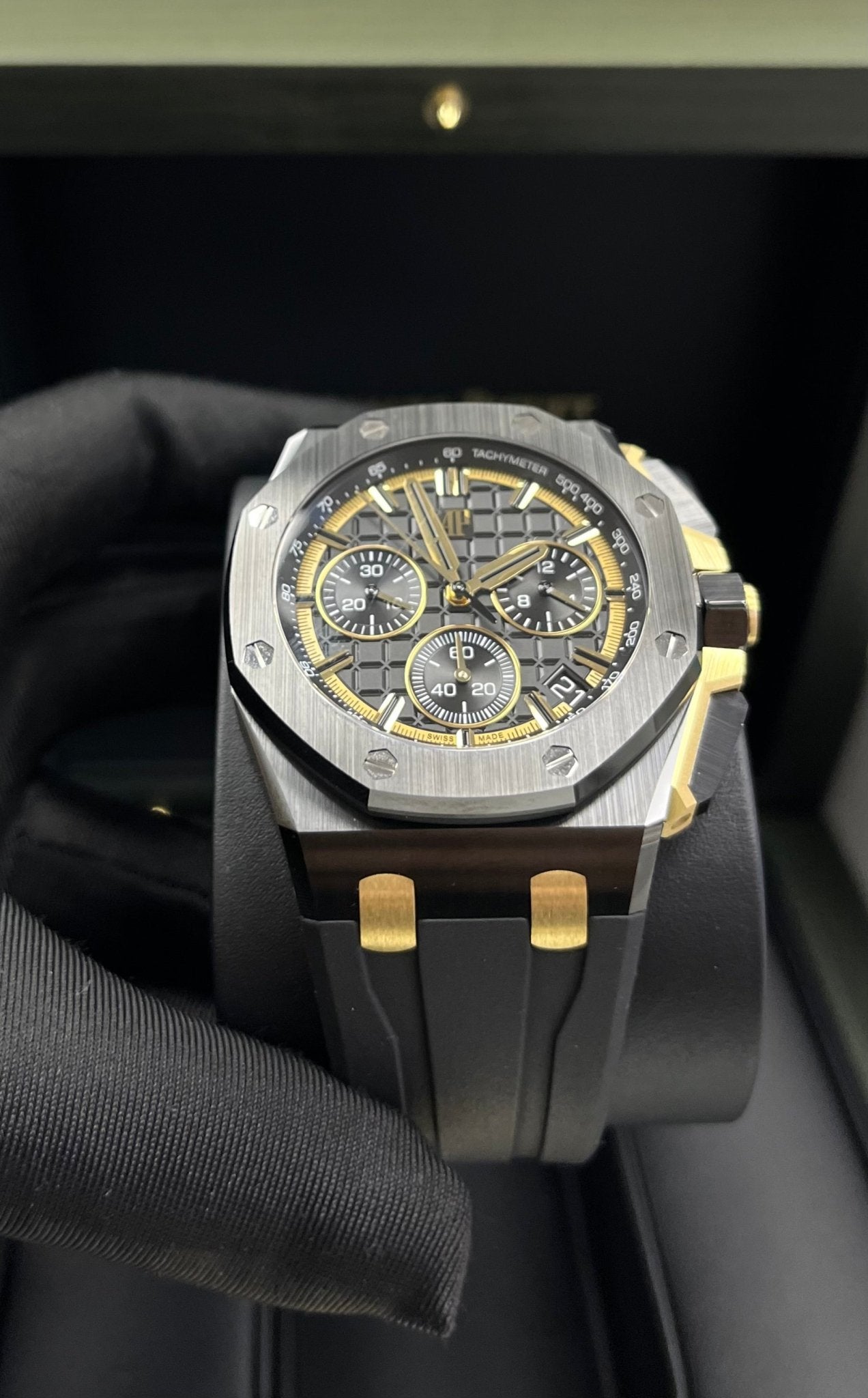 Audemars Piguet Royal Oak Offshore (Ref# 26420CE.OO.A127CR.01) - WatchesOff5th