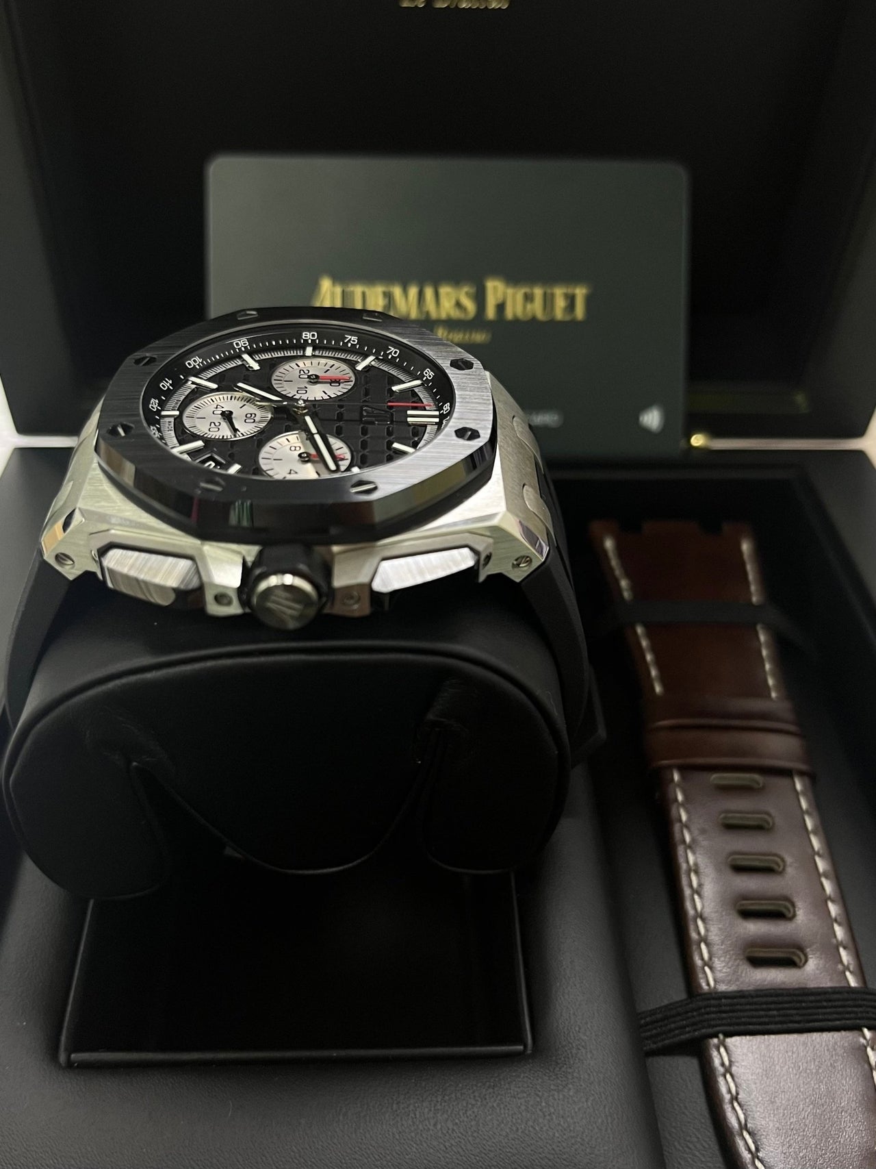 Audemars Piguet Royal Oak Offshore Selfwinding Chronograph Ref. 26420SO.OO.A002CA.01 - WatchesOff5th