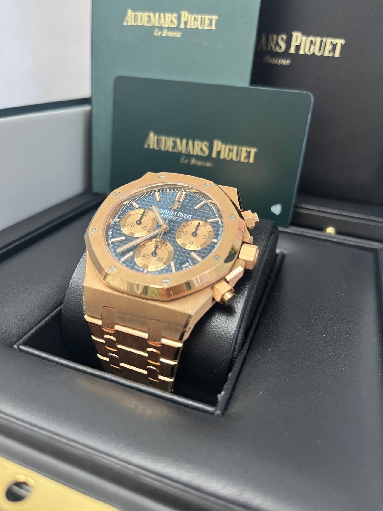 Audemars Piguet Royal Oak Selfwinding Chronograph 41mm (Reference # 26239OR.OO.1220OR.01 ) - WatchesOff5thWatch