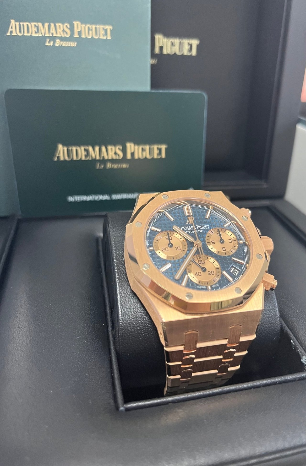 Audemars Piguet Royal Oak Selfwinding Chronograph 41mm (Reference # 26239OR.OO.1220OR.01 ) - WatchesOff5thWatch