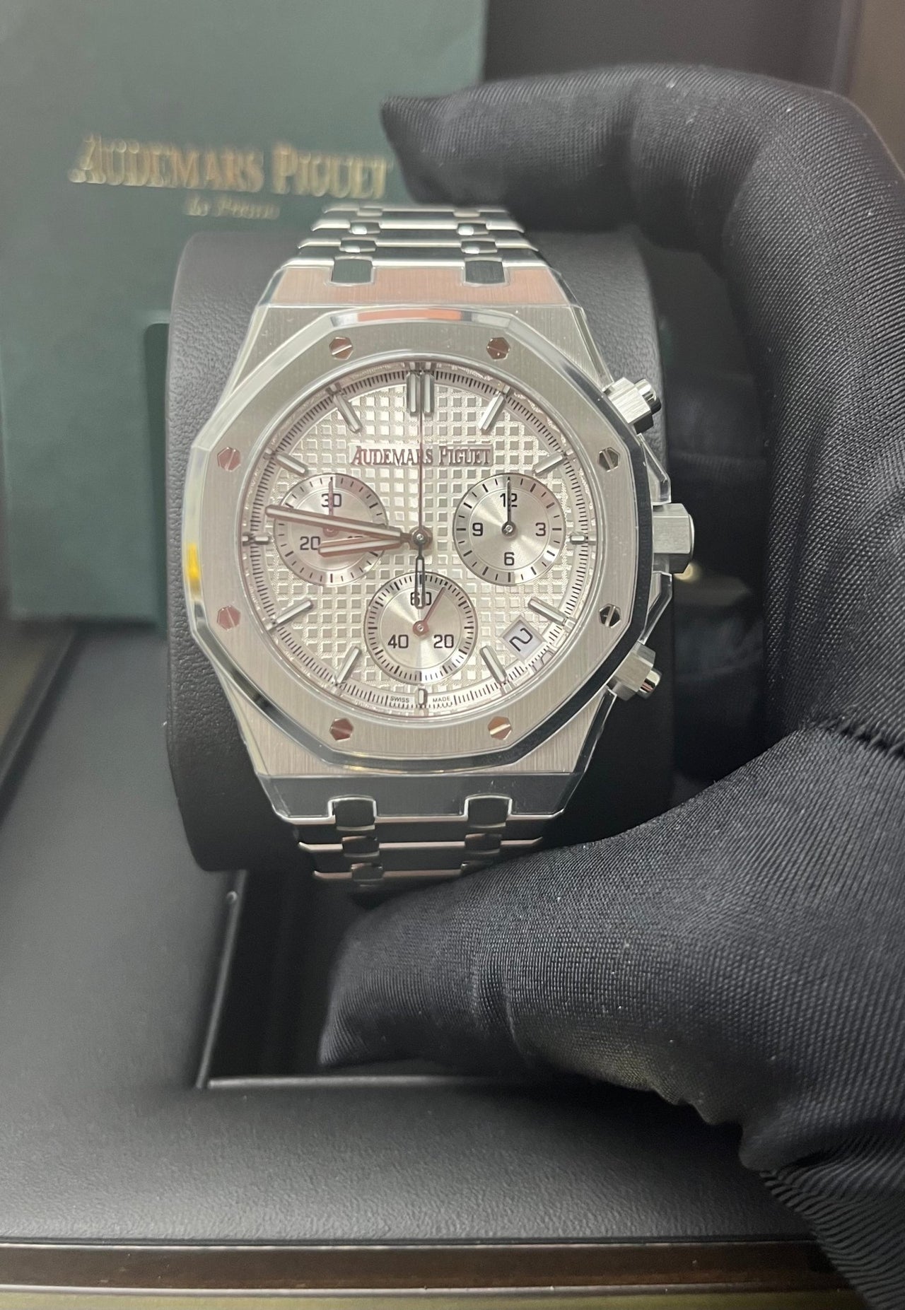 Audemars Piguet ROYAL OAK SELFWINDING CHRONOGRAPH “50TH ANNIVERSARY” STEEL BRACELET WHITE DIAL (Ref # 26240ST.OO.1320ST.03) - WatchesOff5thWatches