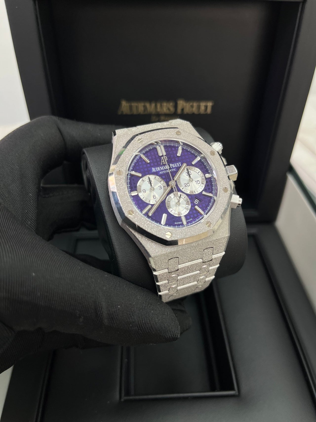 Audemars Piguet Royal Oak Selfwinding Chronograph Frosted White Gold Purple Dial LIMITED EDITION OF 200 (Ref # 26331BC.GG.1224BC.01) - WatchesOff5th