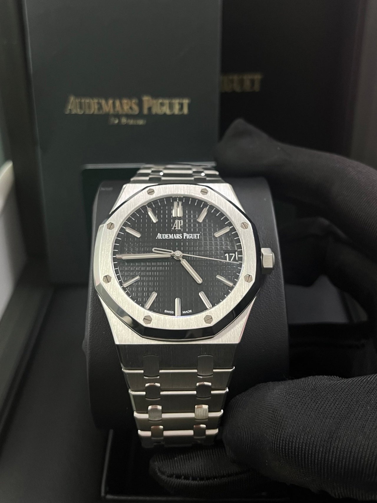 Audemars Piguet Royal Oak Selfwinding/ Stainless Steel/ Black Dial (Ref# 15500ST.OO.1220ST.03) - WatchesOff5thWatch