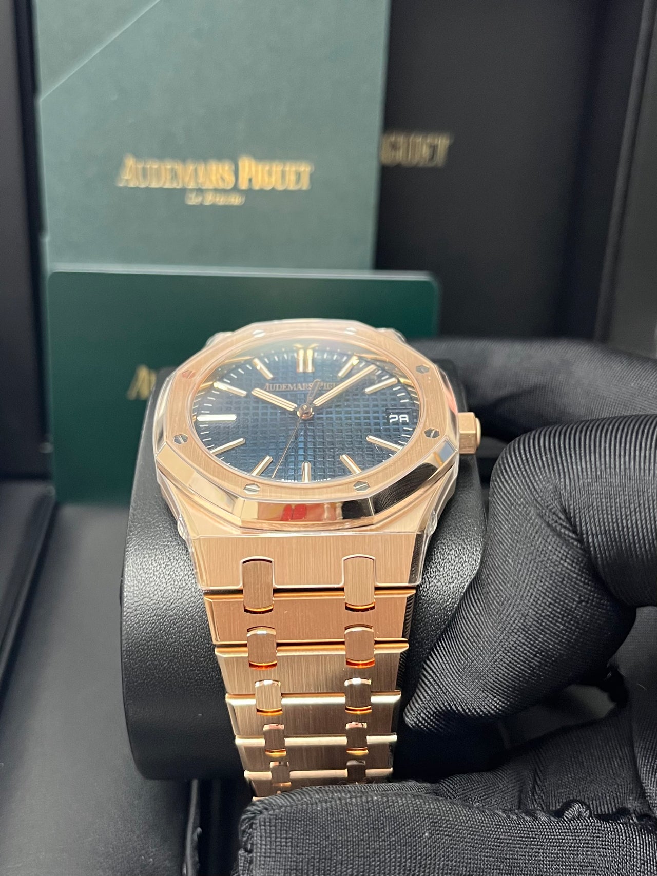 Audemars Piguet Royal Oak Selfwinding 2023 Release ROYAL OAK SELFWINDING Rose Gold Blue Dial 41mm 15510OR.OO.1320OR.03