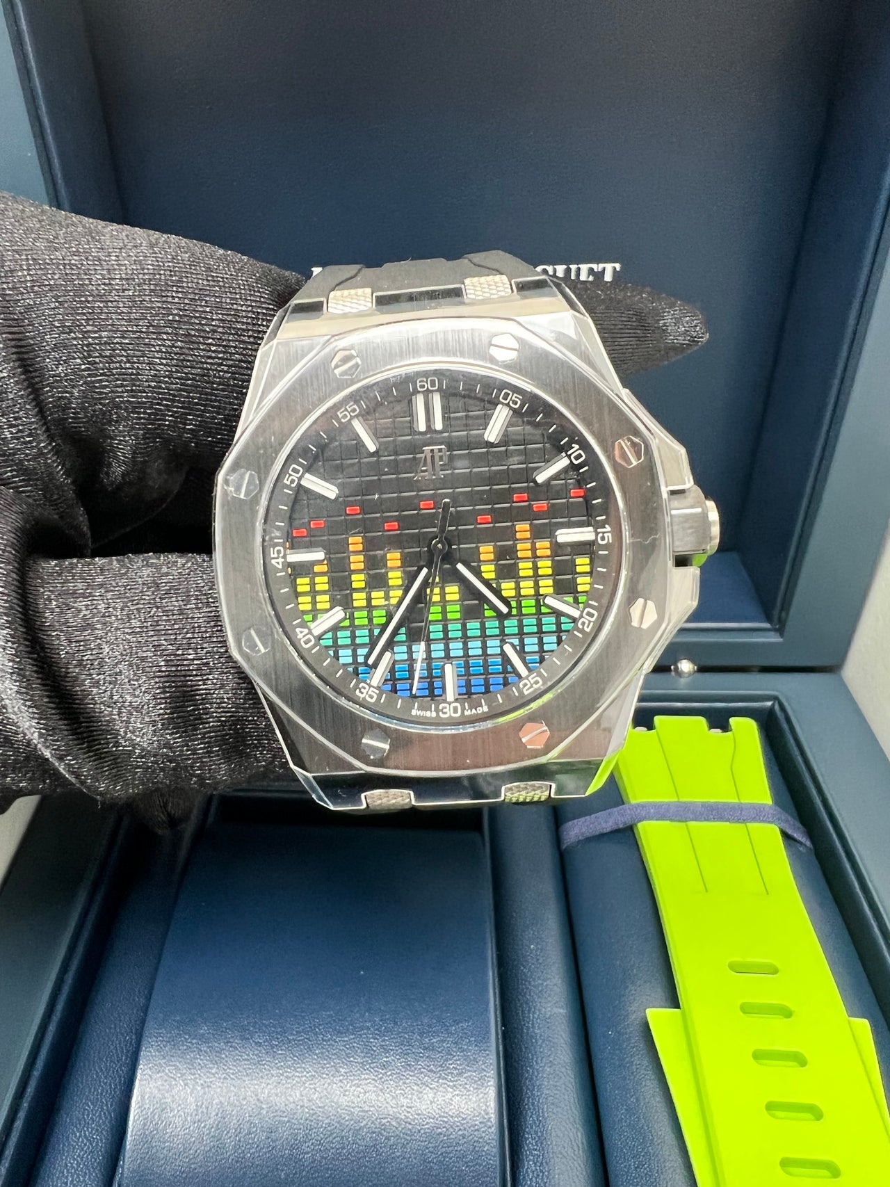 Audemars Piguet Royal Oak Offshore Selfwinding - Music Edition LIMITED EDITION OF 250 15600CE.OO.A002CA.01