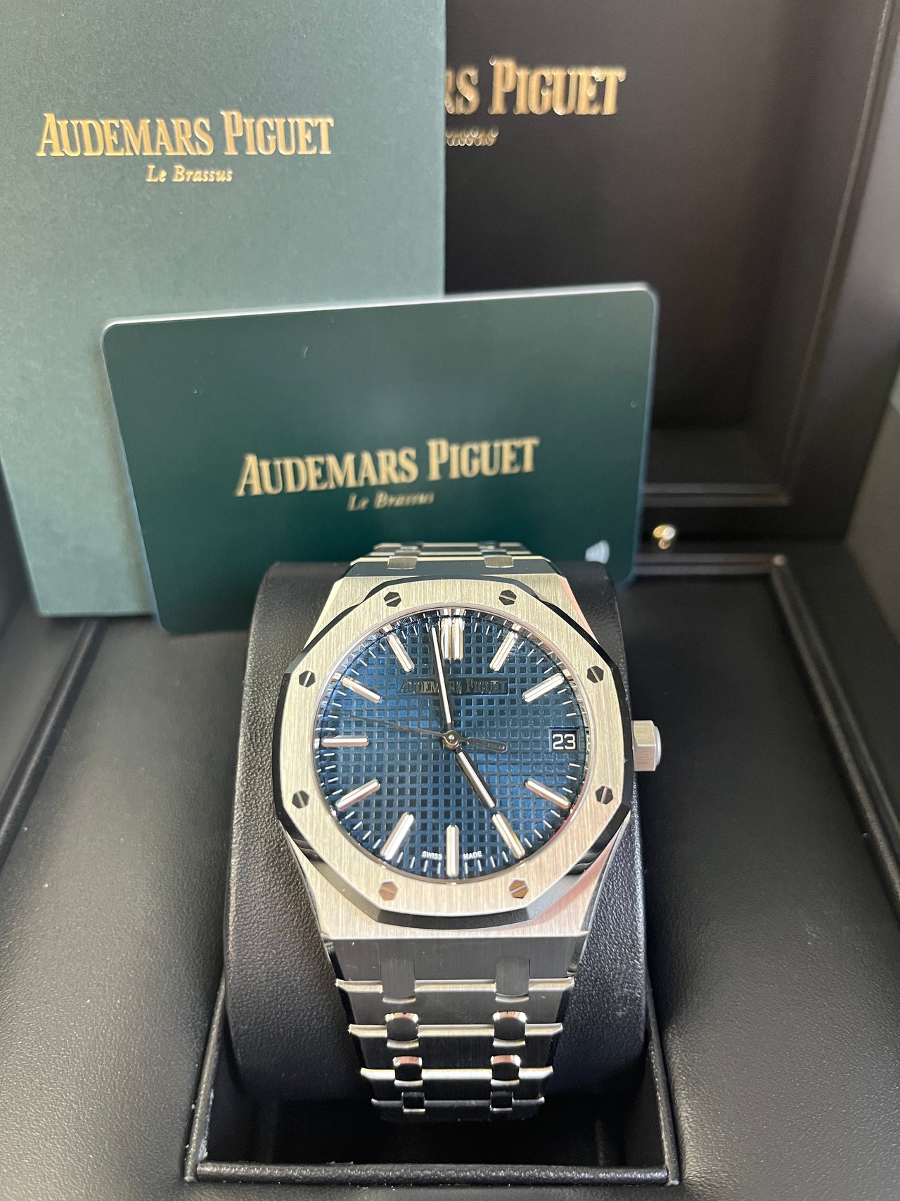 Audemars Piguet Royal Oak Selfwinding "50TH ANNIVERSARY" BLUE DIAL STAINLESS STEEL 41MM 15510ST.OO.1320ST.01