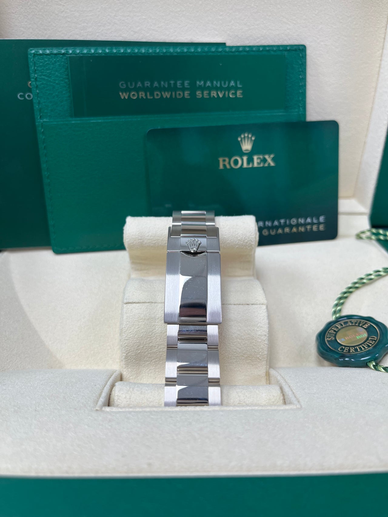 Rolex Daytona White Gold Black Diamond Dial Oyster Bracelet 40mm (Reference 116509)