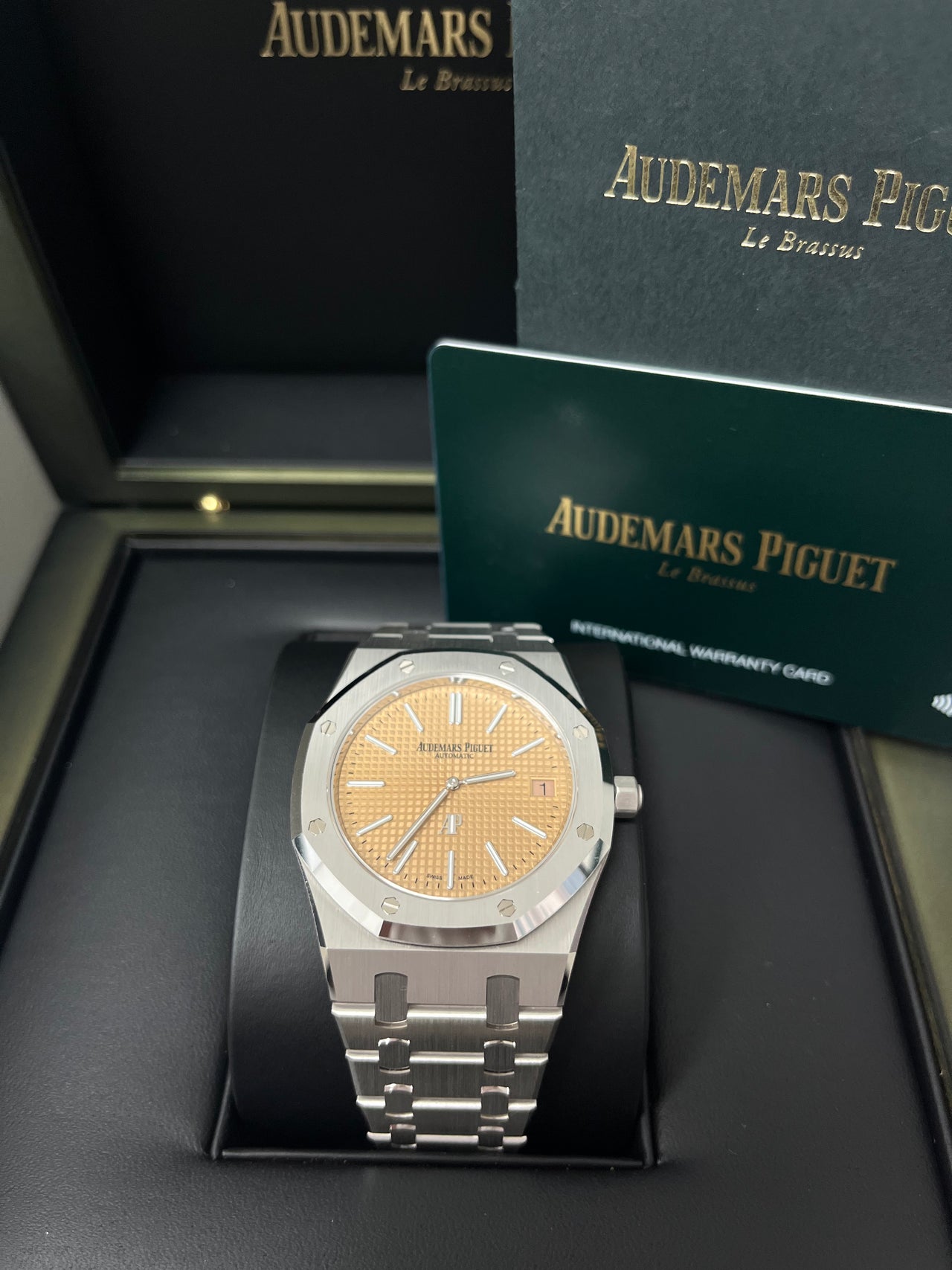Audemars Piguet Royal Oak Jumbo 18K White Gold Extra Thin Salmon