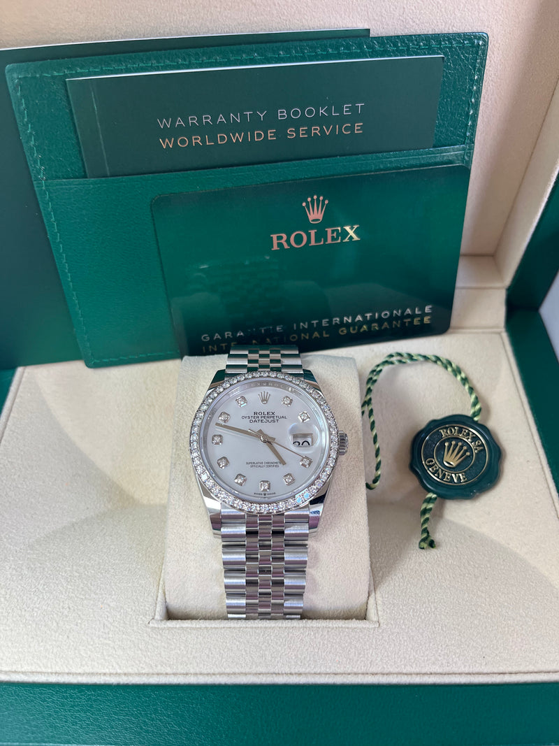Rolex oyster 2025 diamond bezel