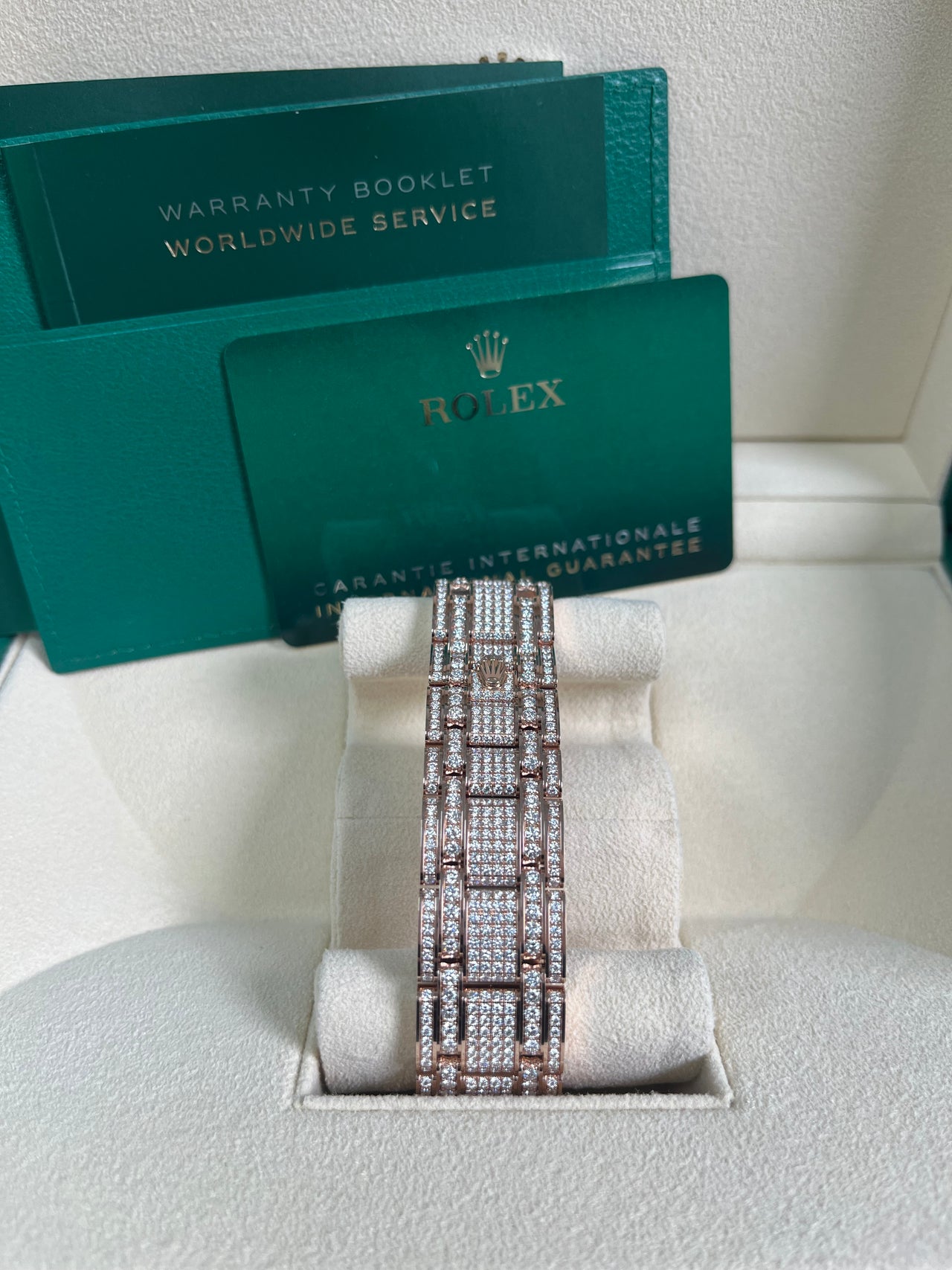 Rolex Pearlmaster 39 Everose Gold Paved Diamond dial Diamond-set bezel Pearlmaster bracelet (Reference 86405RBR)