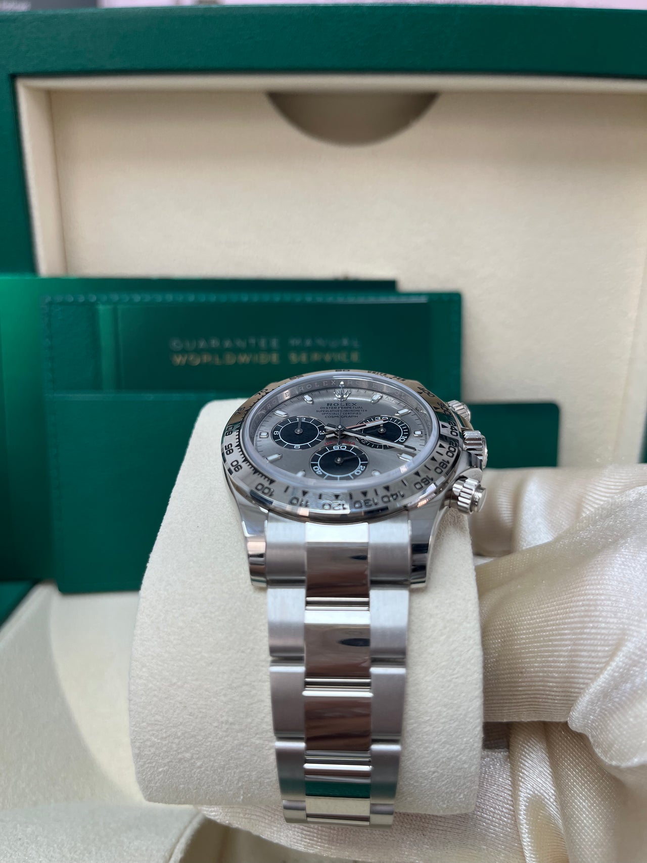 Rolex Daytona White Gold Cosmograph 40 Watch -Stainless Steel And Black Index Dial (Ref# 116509)