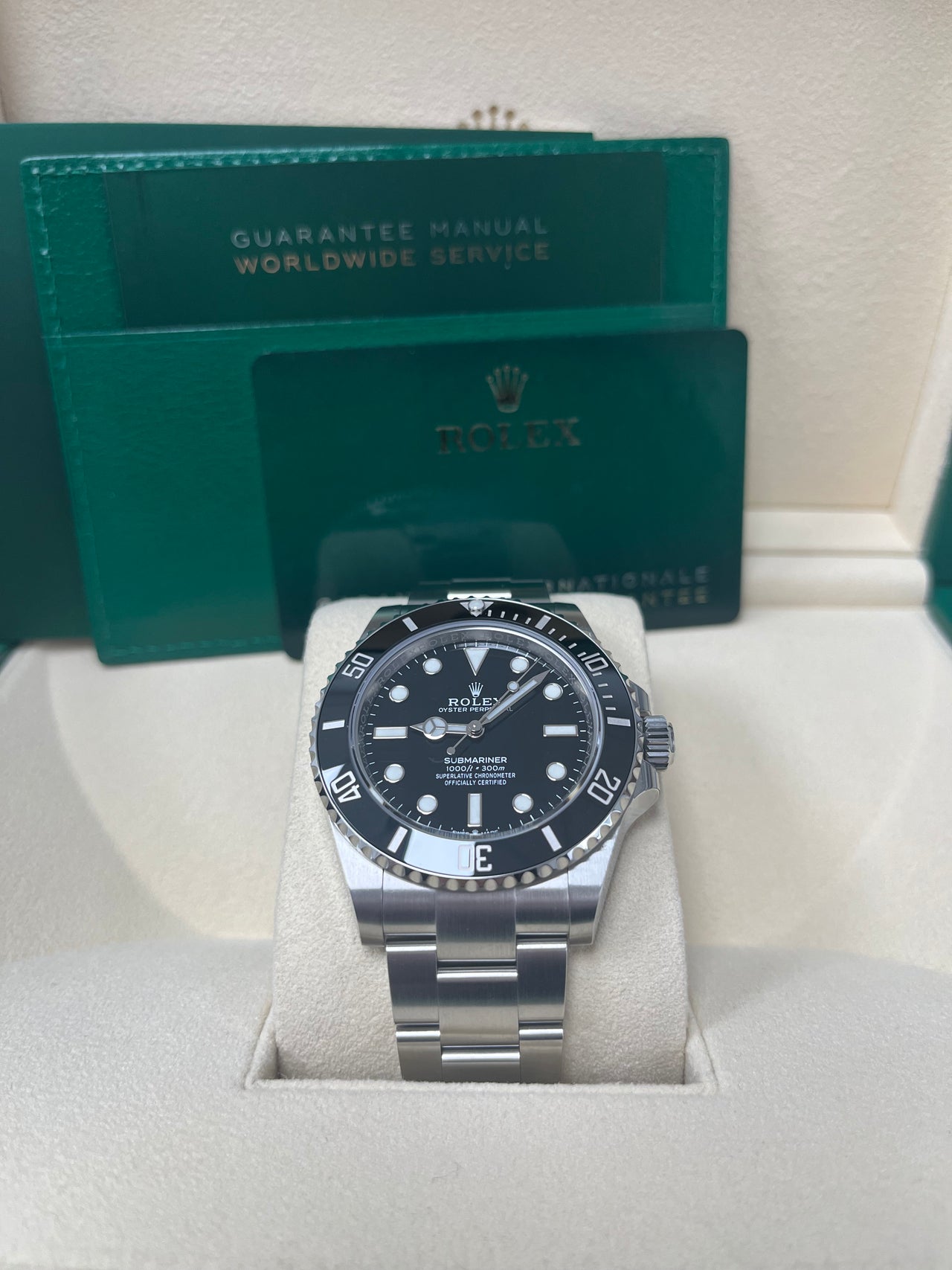 Rolex Submariner (No Date) Black Dial No Date 124060