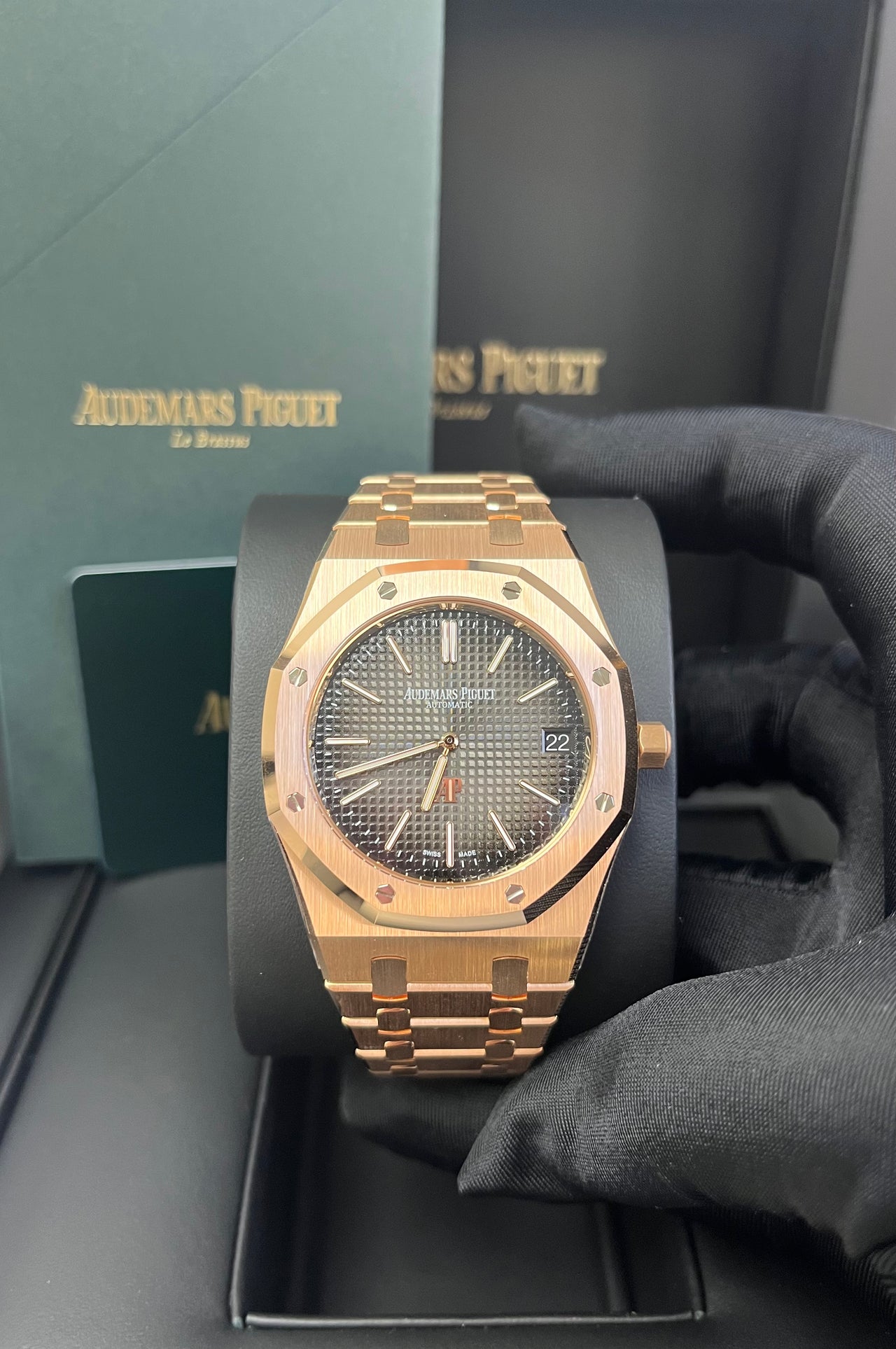 Audemars Piguet Royal Oak Jumbo "JUMBO" EXTRA-THIN Ref. 16202OR.OO.1240OR.02