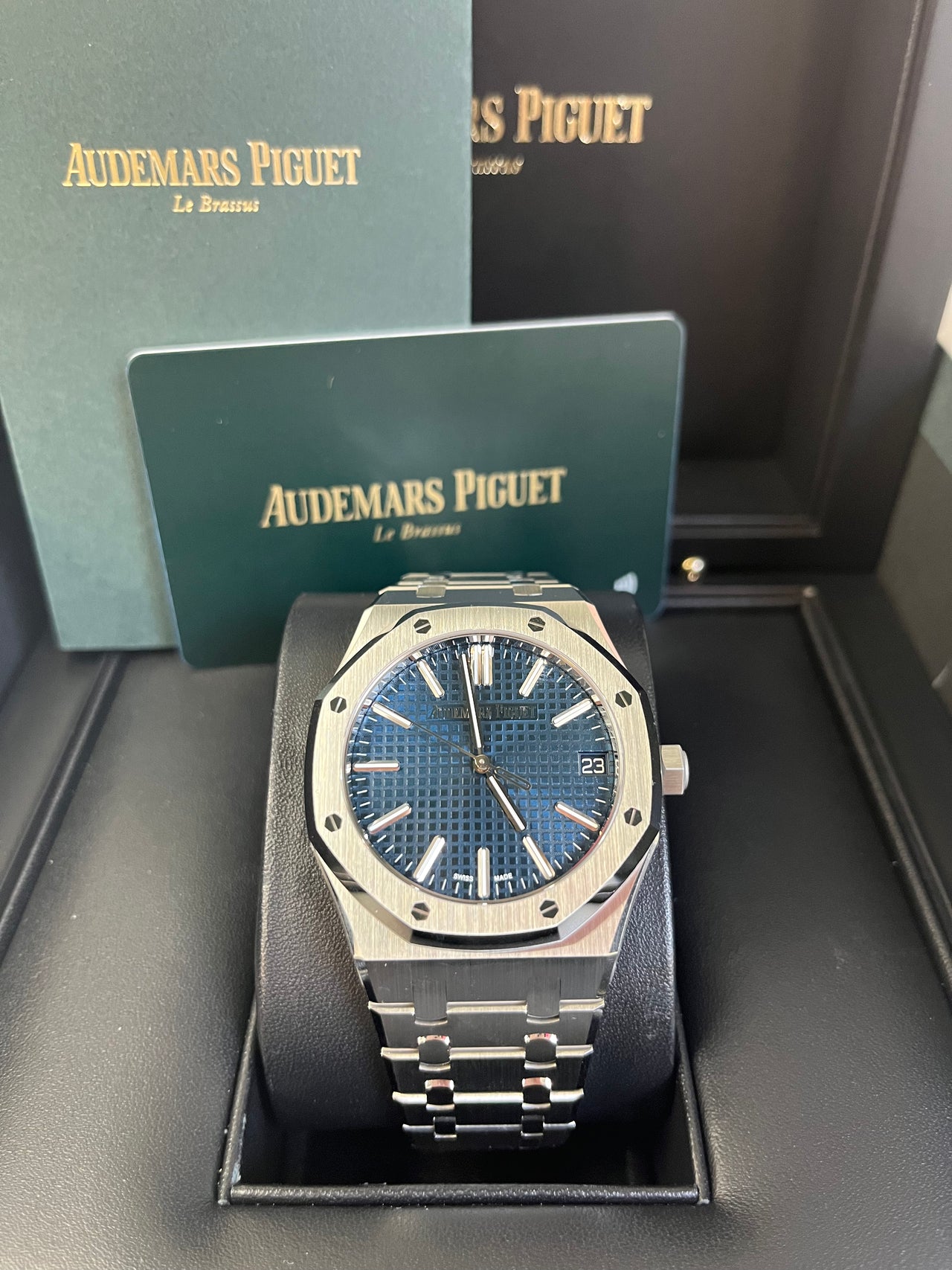 Audemars Piguet Royal Oak Selfwinding "50TH ANNIVERSARY" BLUE DIAL STAINLESS STEEL 41MM 15510ST.OO.1320ST.01