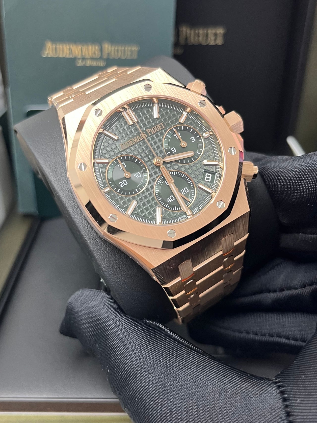 Audemars  Piguet Royal Oak Chronograph 41mm Rose Gold Green Dial 26240or.oo.1320or.08