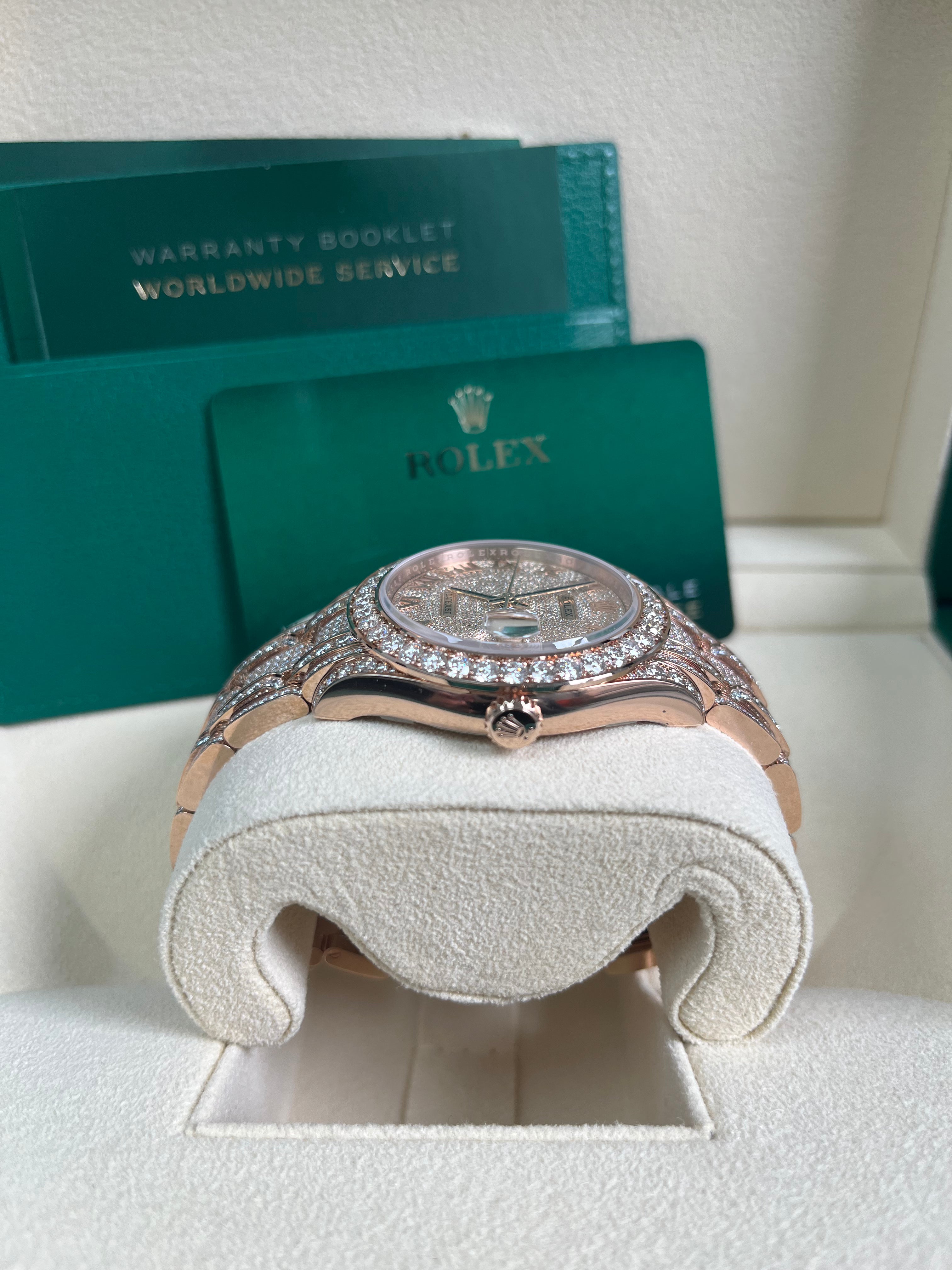 Rolex Pearlmaster 39 Everose Gold Paved Diamond dial Diamond-set bezel Pearlmaster bracelet (Reference 86405RBR)