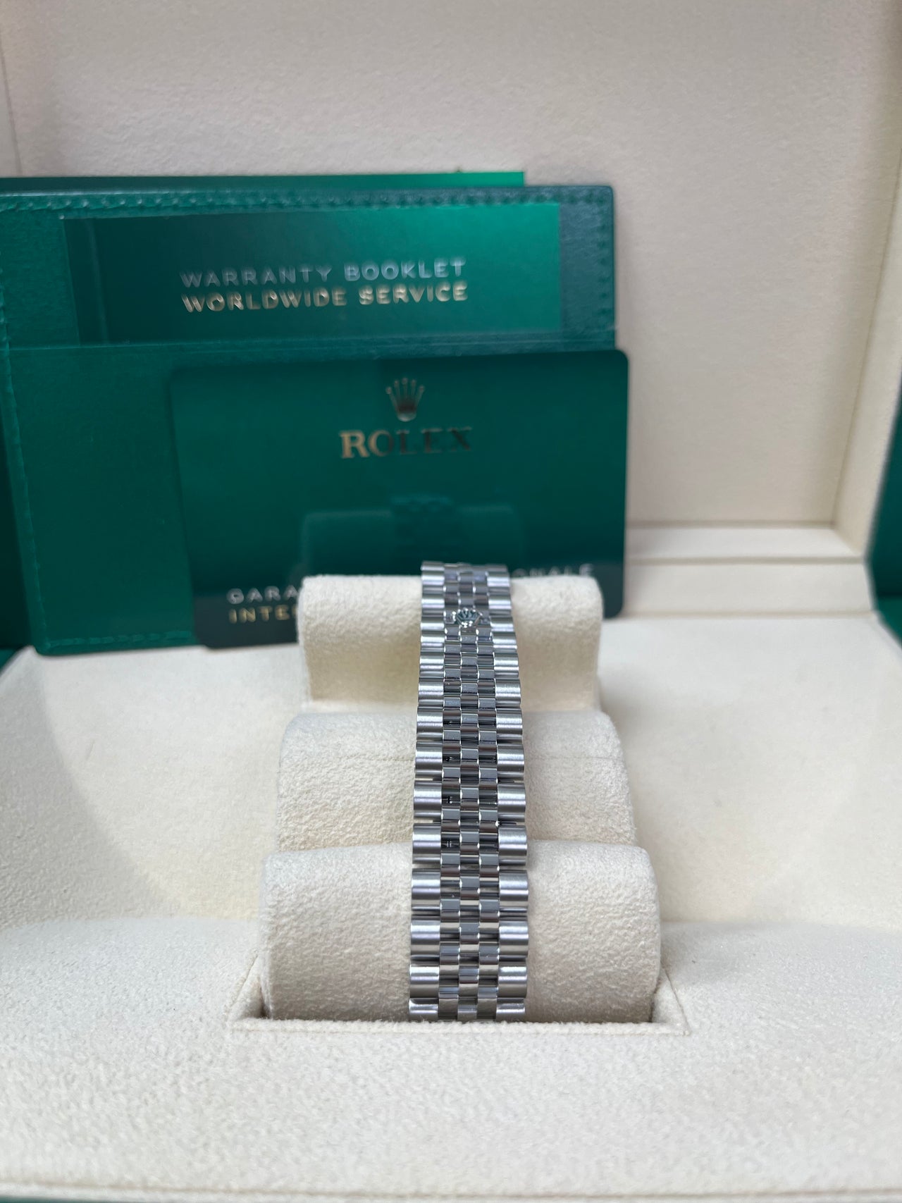 Rolex Datejust 31 Diamond Bezel - White Mother-Of-Pearl Diamond Dial - Jubilee 278384rbr