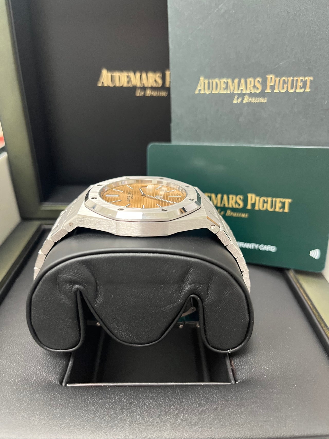 Audemars Piguet Royal Oak Jumbo 18K White Gold Extra Thin Salmon Dial 15202BC.OO.1240BC.01