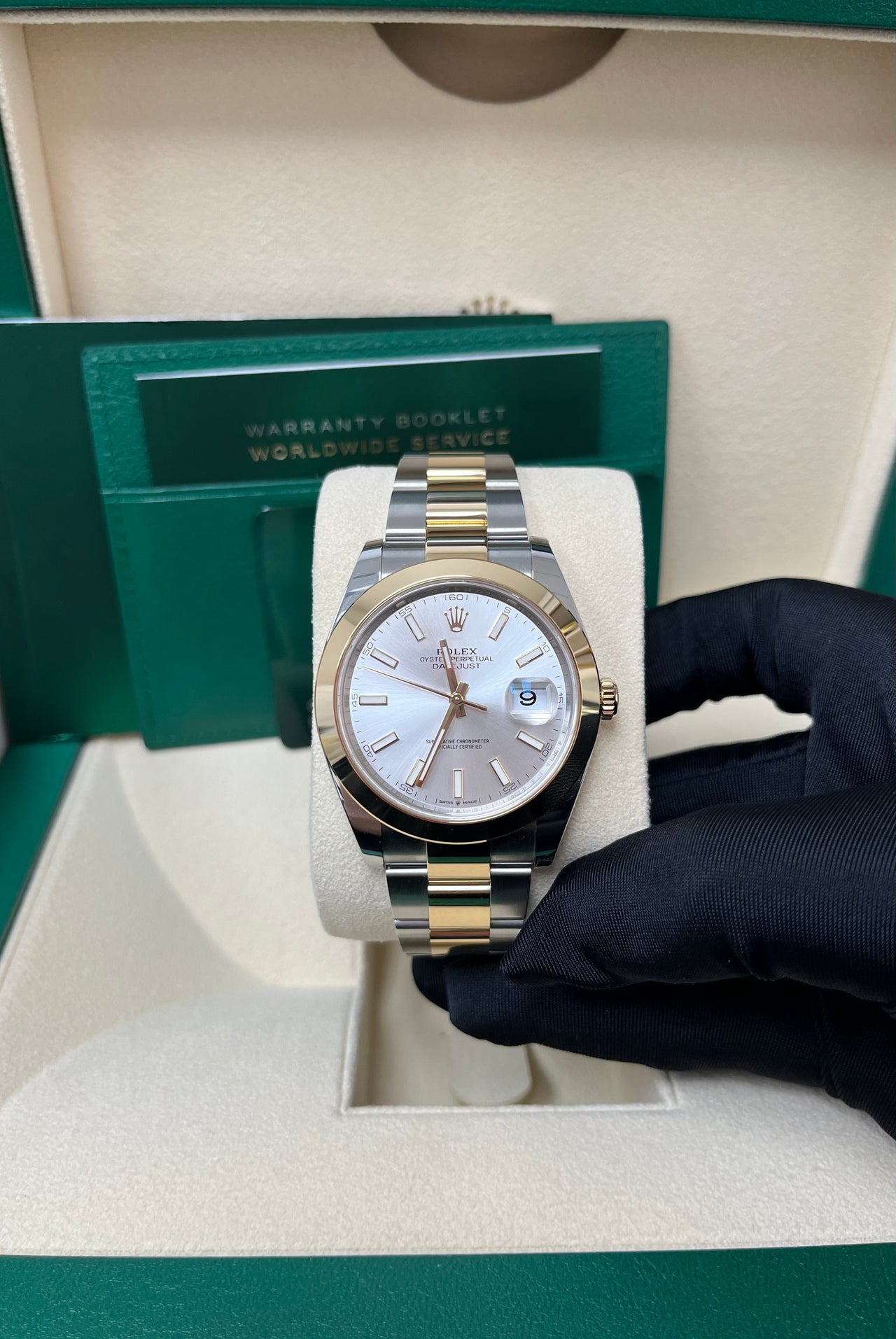 Rolex Datejust 41 Two-Tone Yellow Gold & Oystersteel - Silver Dial - Index Dial (Ref# 126303)