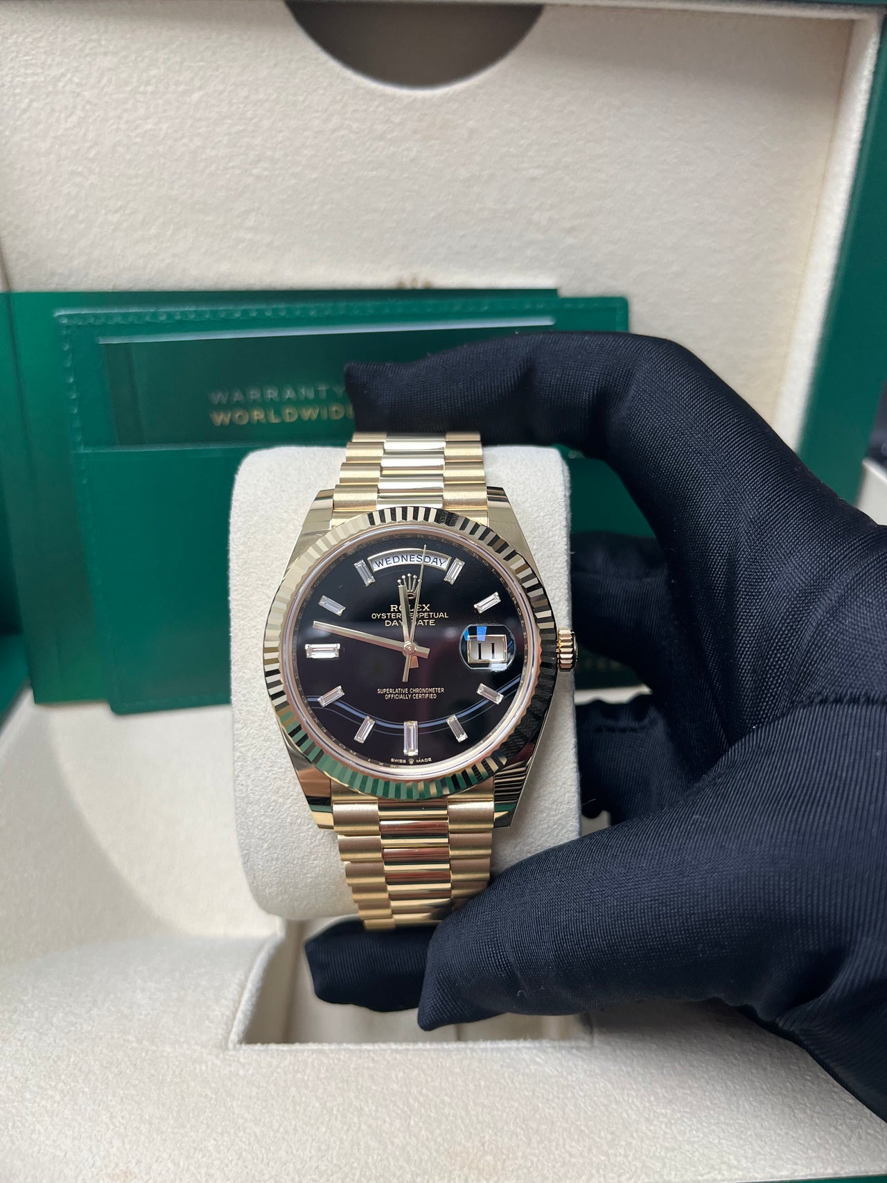 Rolex Day-Date 40 Yellow Gold Day-Date 40 Watch - Fluted Bezel - Onyx Dial - President Bracelet 228238