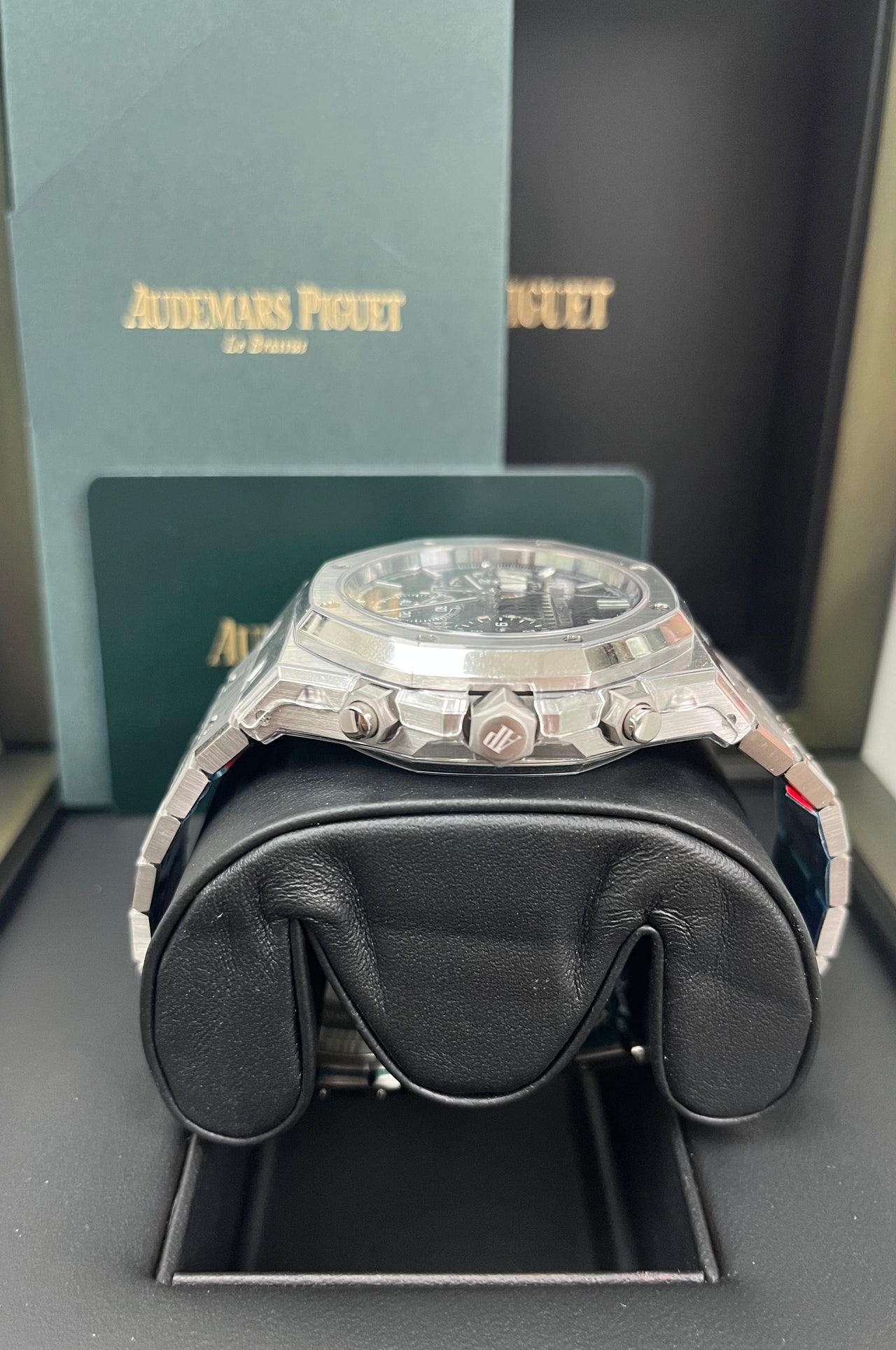 Audemars Piguet Royal Oak Selfwinding Chronograph Steel Black Dial 41mm Reference 26240ST.OO.1320ST.06