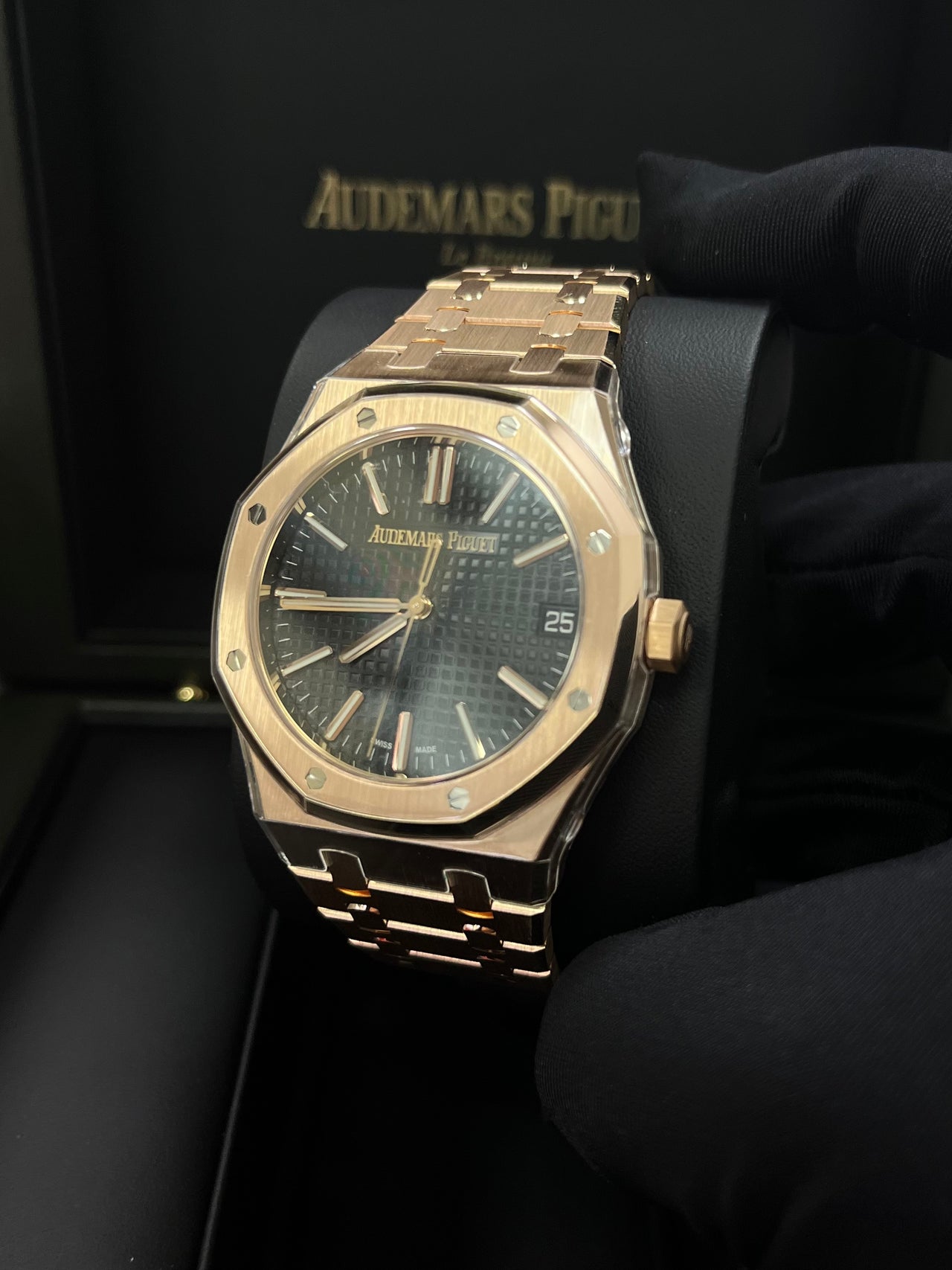 Audemars Piguet Royal Oak Rose Gold 41mm New 2023 Black Dial 15510OR.O WatchesOff5th