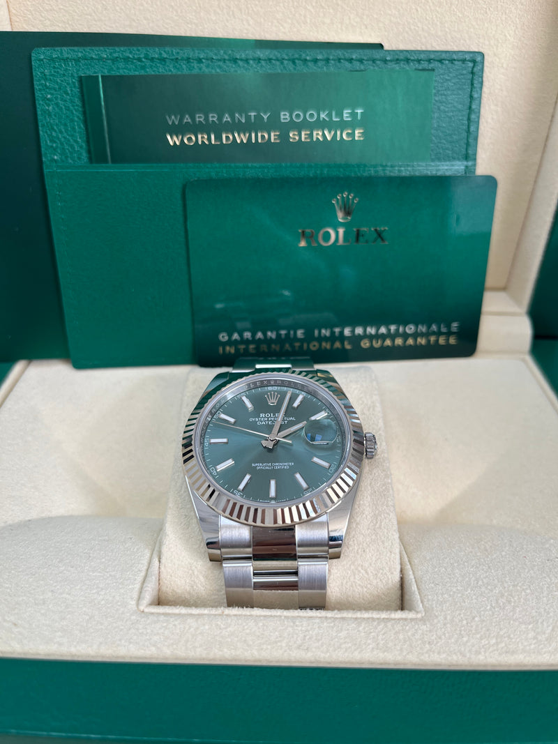 Rolex Datejust Oyster 41 mm Oystersteel Mint Green Dial Fluted