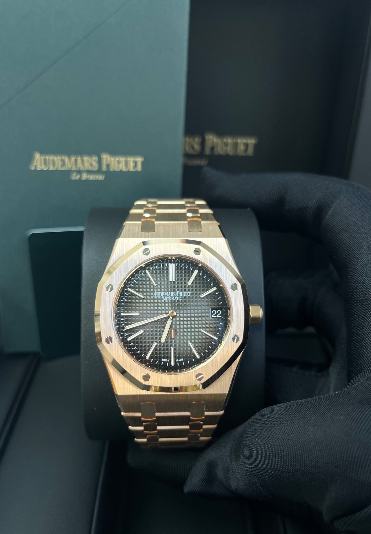 Audemars Piguet Royal Oak Jumbo "JUMBO" EXTRA-THIN Ref. 16202OR.OO.1240OR.02