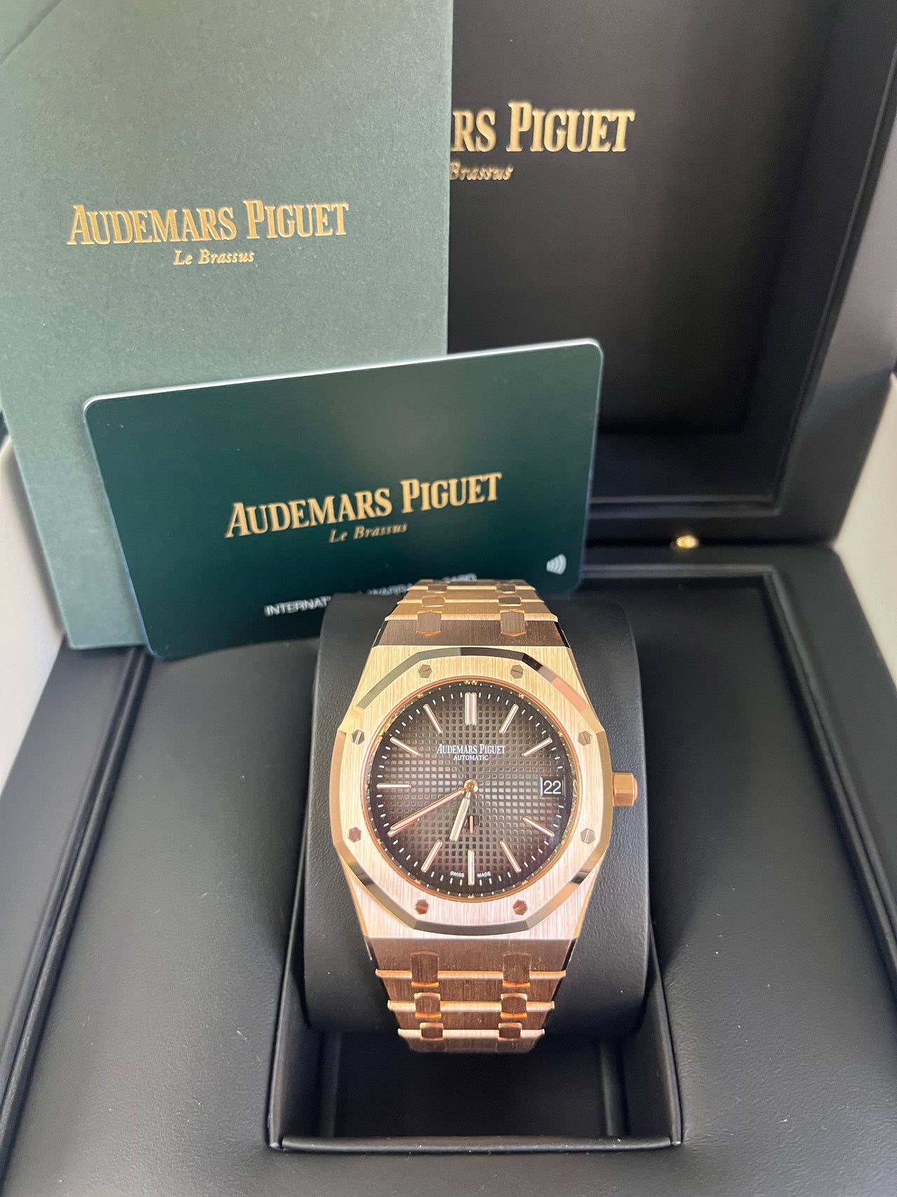 Audemars Piguet Royal Oak Jumbo "JUMBO" EXTRA-THIN Ref. 16202OR.OO.1240OR.02