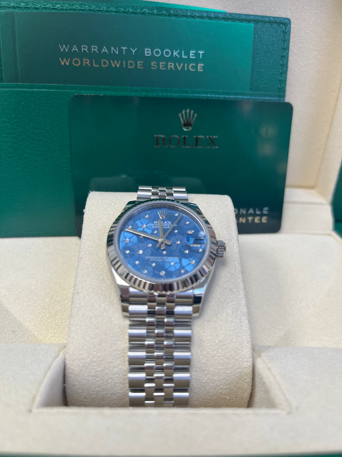 image_e7da0edc-d72d-48e0-bae6-