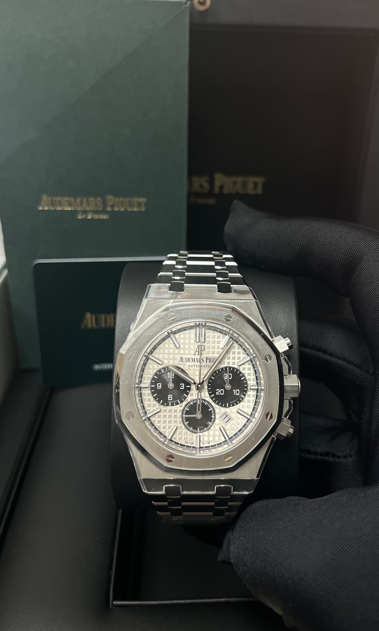 Audemars Piguet Royal Oak Selfwinding Chronograph/ Stainless Steel/ Panda Dials (Ref#26331ST.OO.1220ST.03)