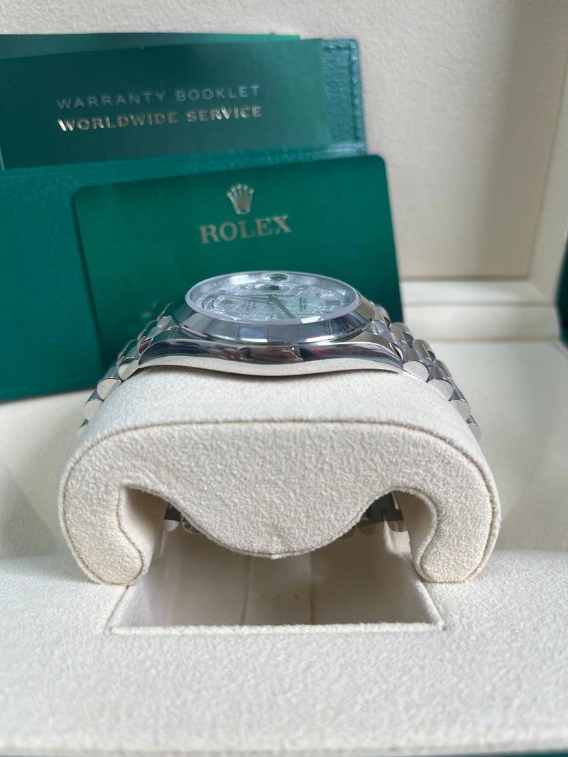 Rolex Day-Date 40 Platinum Day-Date Smooth Bezel Meteorite Baguette Diamond Dial President Bracelet 228206