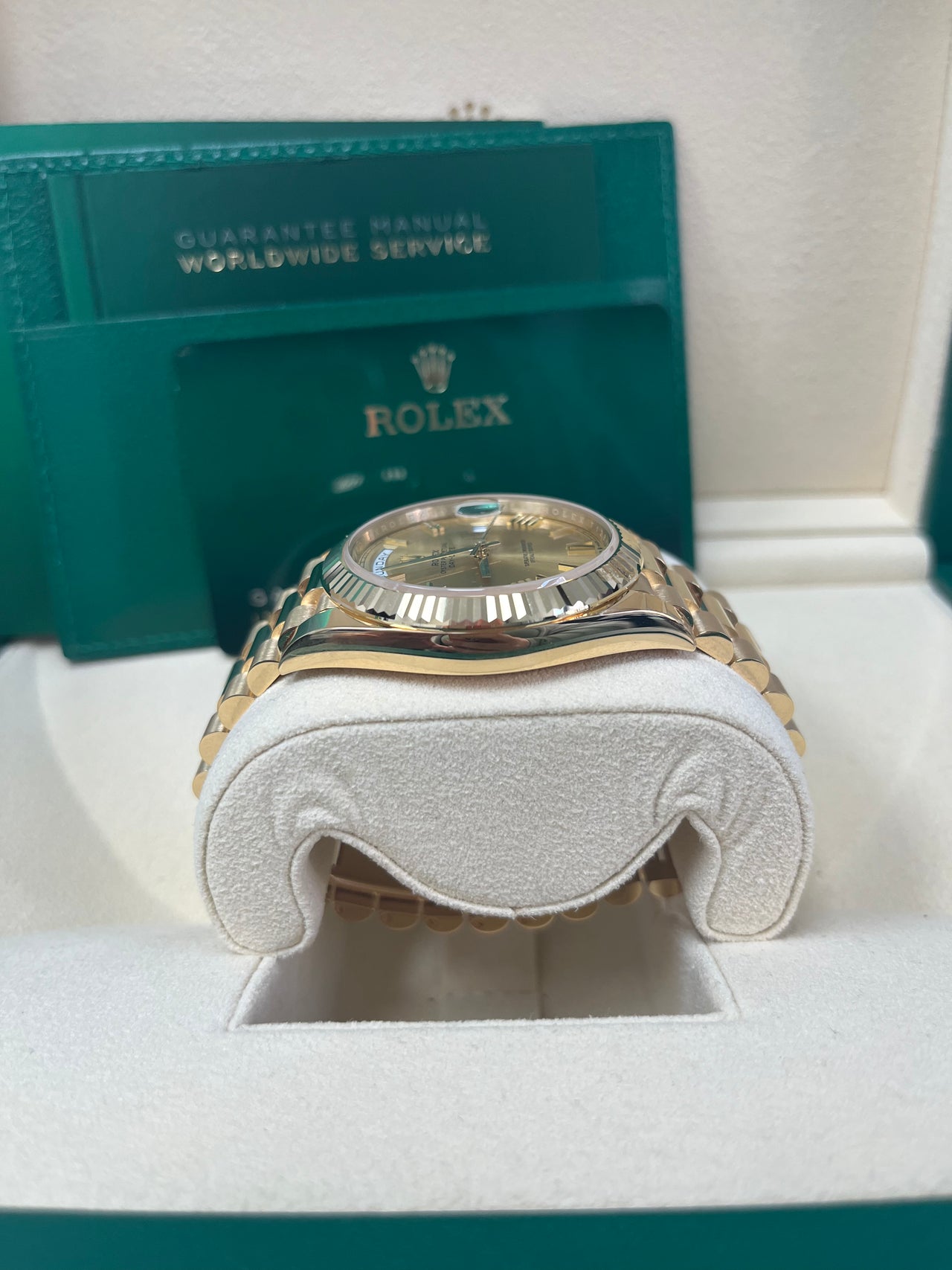 Rolex Day-Date 40 Yellow Gold Champagne Roman Dial Fluted Bezel (Ref # 228238)