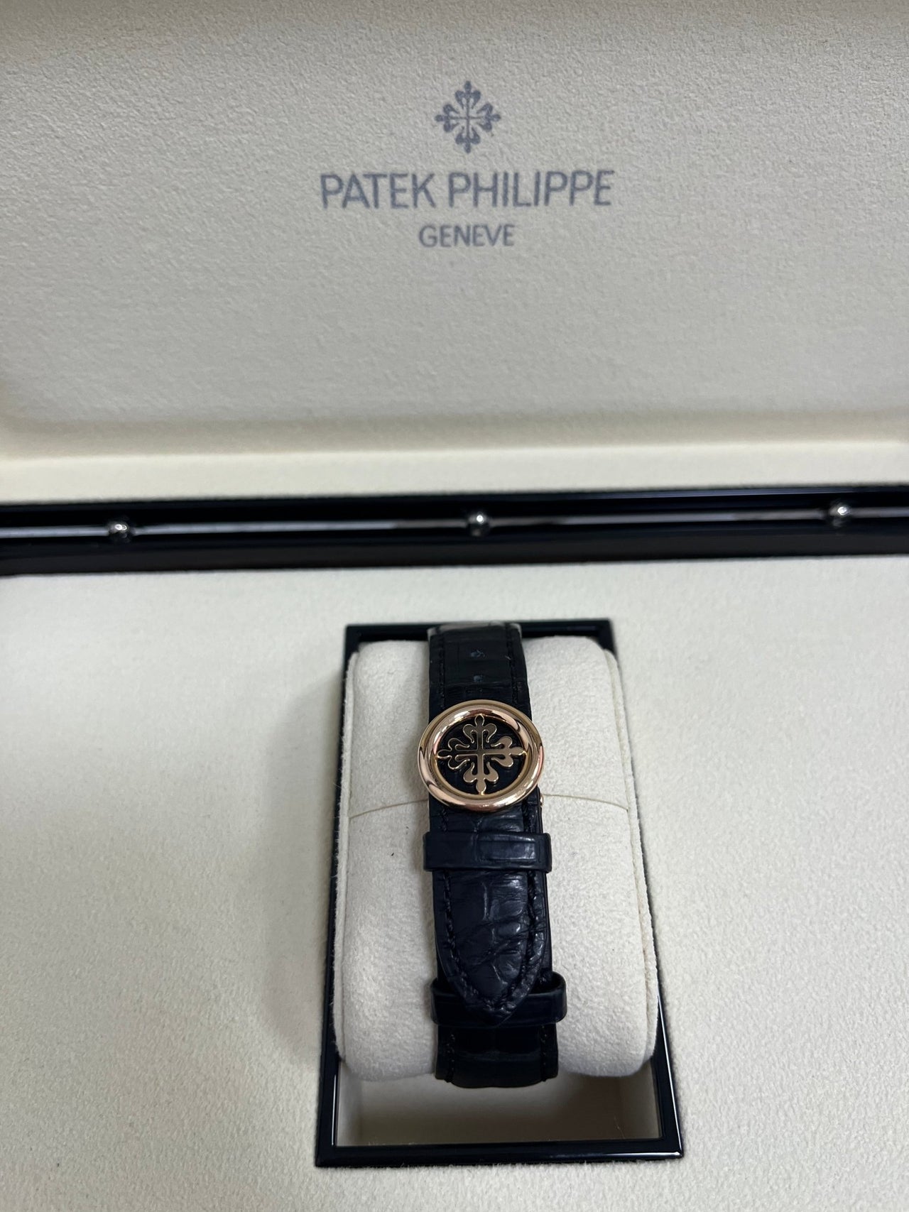 Patek Philippe Annual Calendar Chronograph 5905R-001 - WatchesOff5th