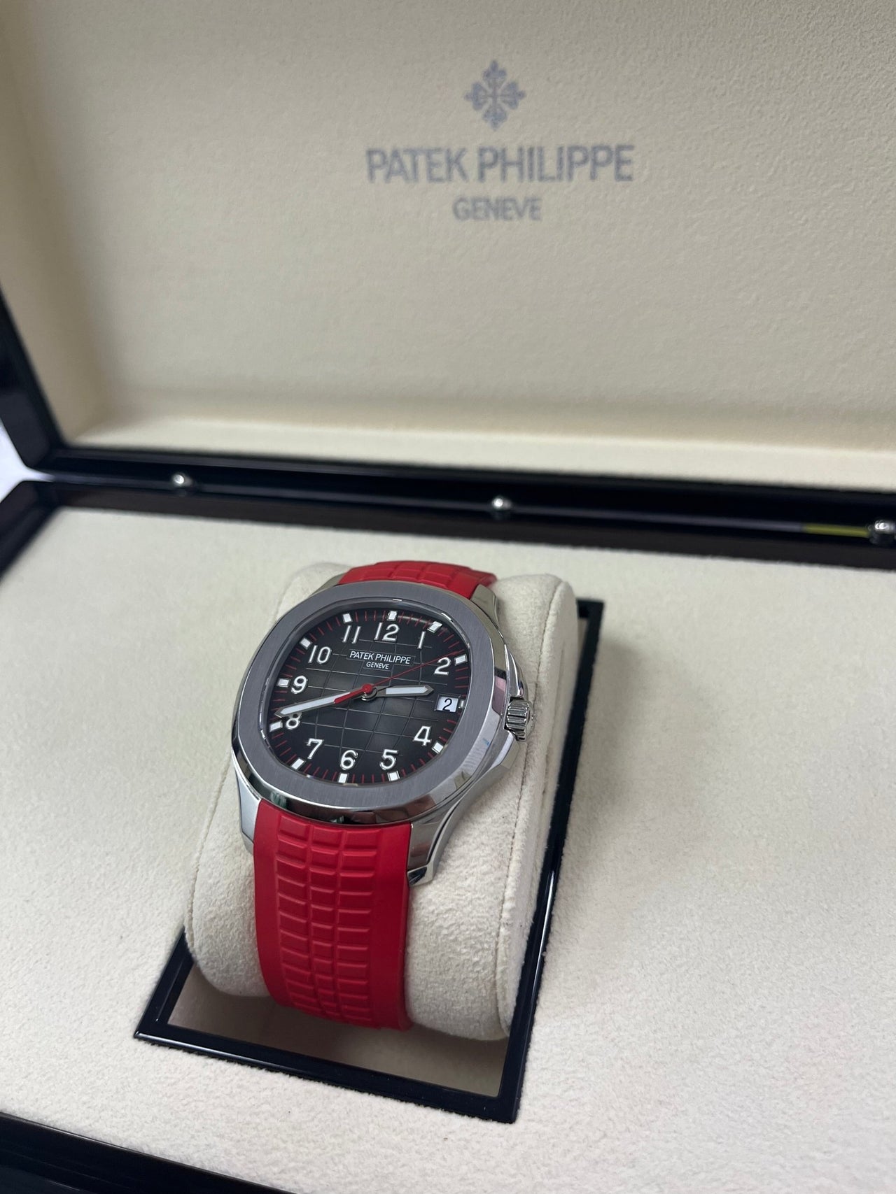 Patek Philippe Aquanaut Singapore Limited Edition Aquanaut 5167A-012 PRE OWNED - WatchesOff5th