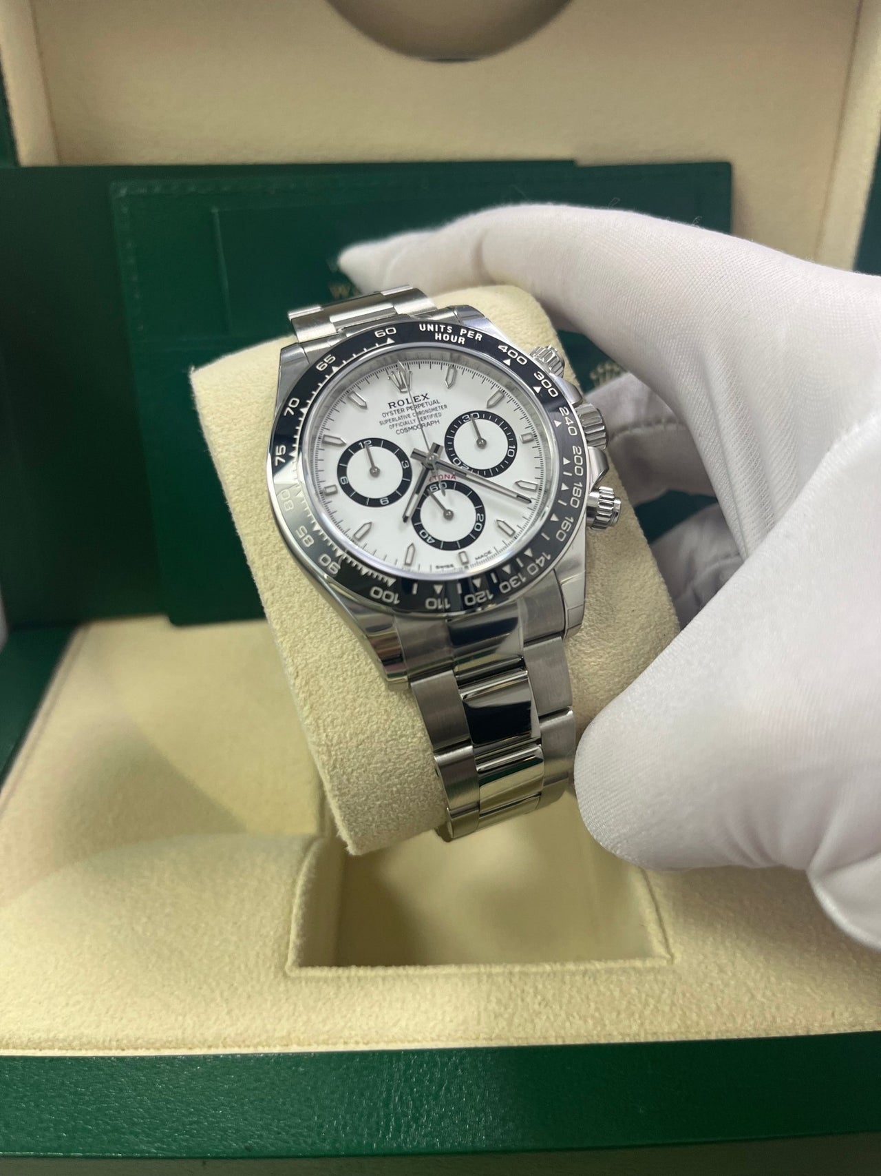 Rolex Cosmograph Daytona Black Cerachrom Bezel - White Index Dial Oyster Bracelet 126500ln - WatchesOff5th